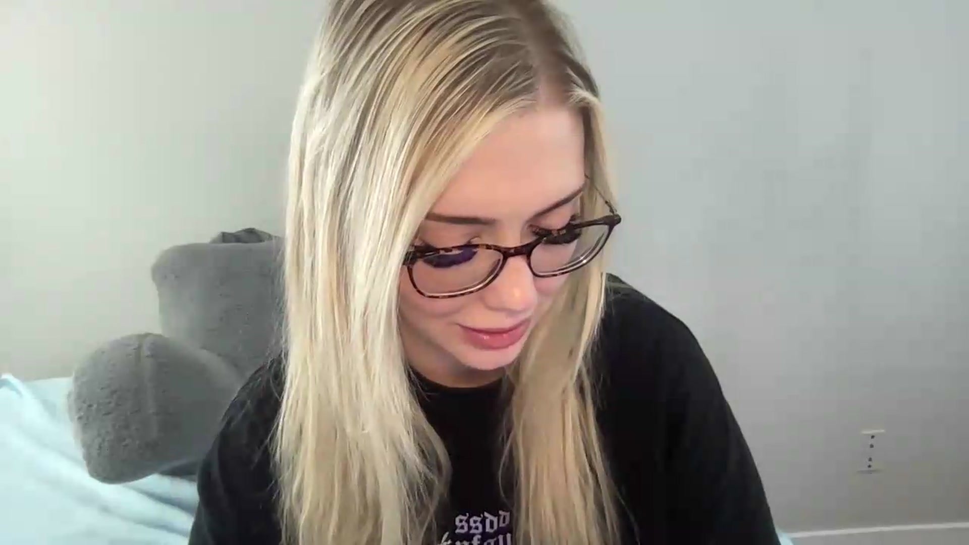 Gallery image thumbnail from AshleyMarina's myfreecams stream on, 06/13/2026, 15:25 image 2 of 20