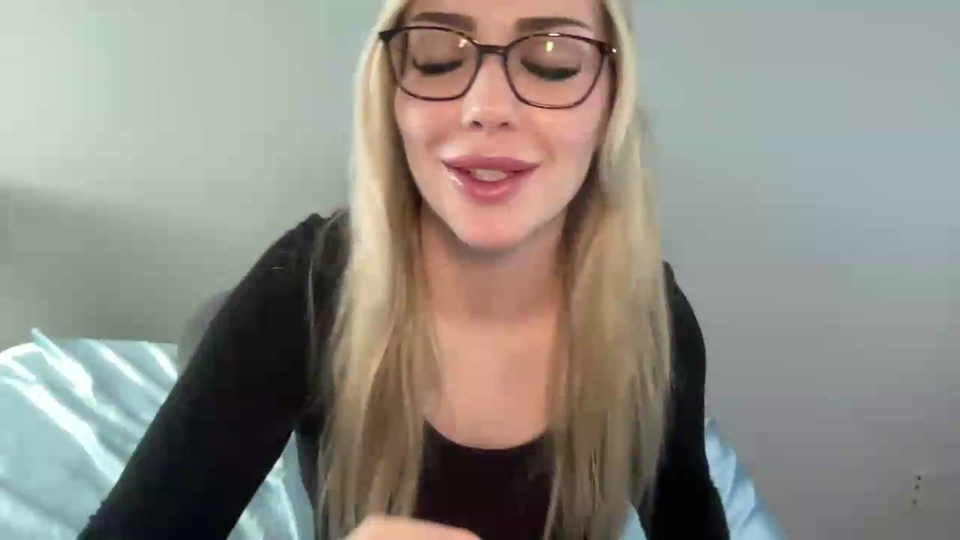 Gallery image thumbnail from AshleyMarina's myfreecams stream on, 06/15/2026, 14:07 image 19 of 20