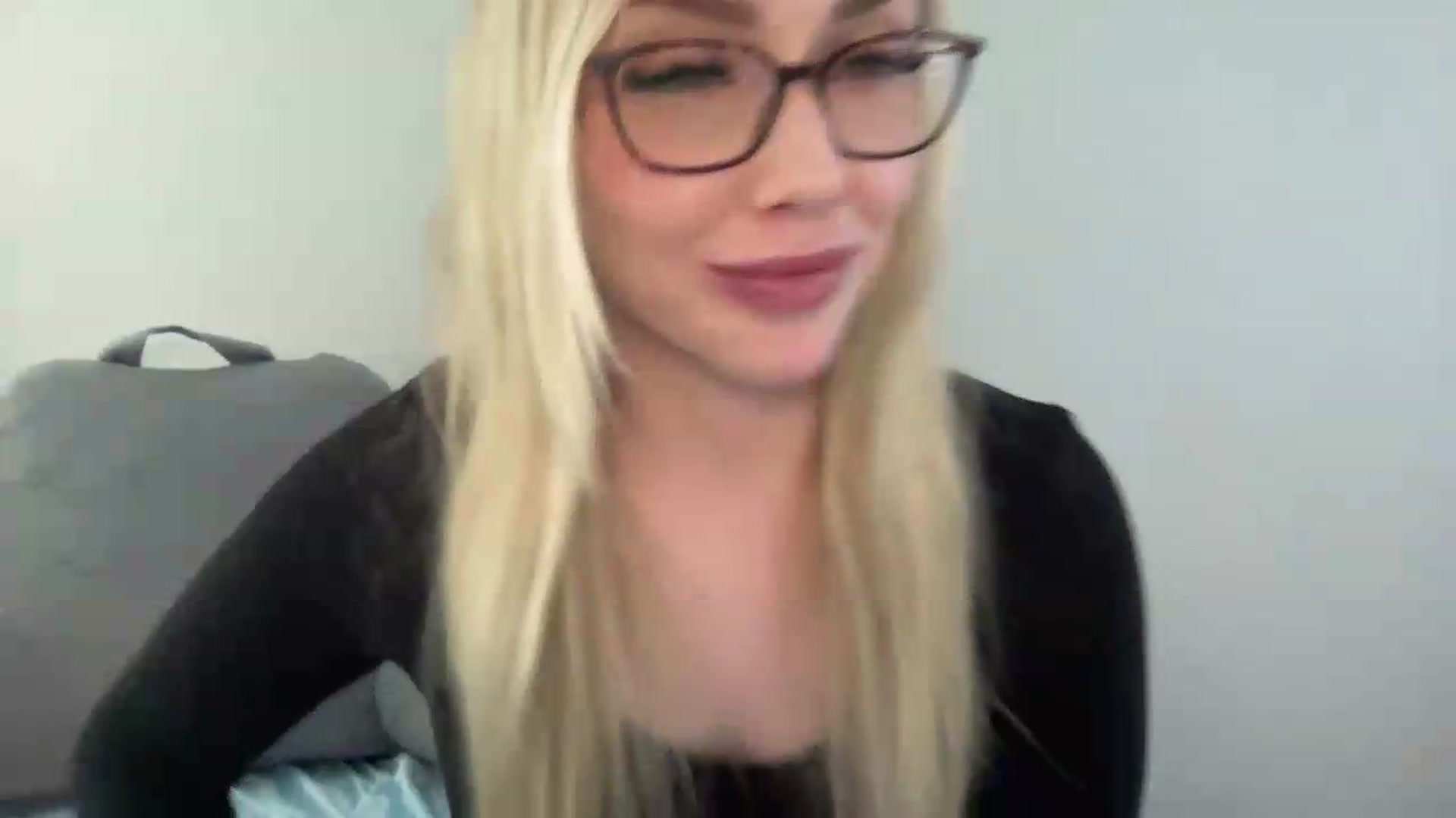 Gallery image thumbnail from AshleyMarina's myfreecams stream on, 06/15/2026, 20:37 image 4 of 20