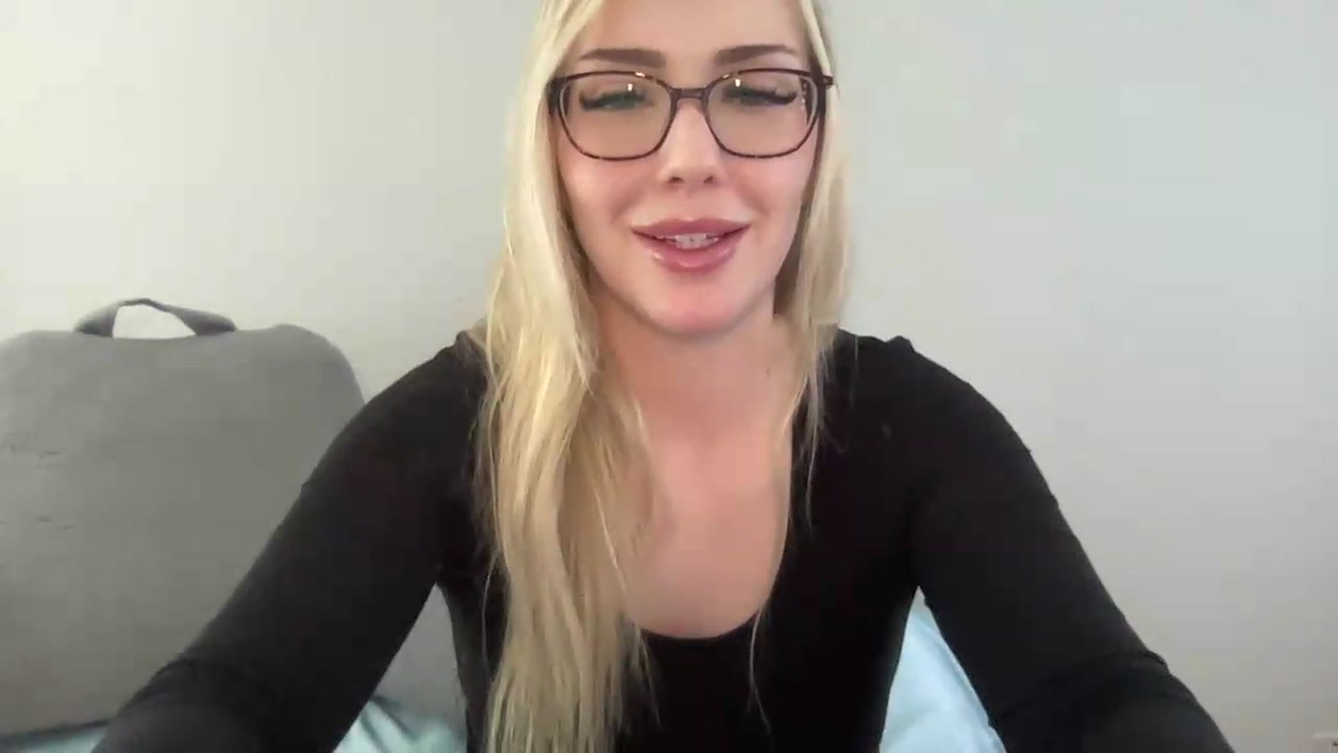 Gallery image thumbnail from AshleyMarina's myfreecams stream on, 06/15/2026, 20:37 image 13 of 20