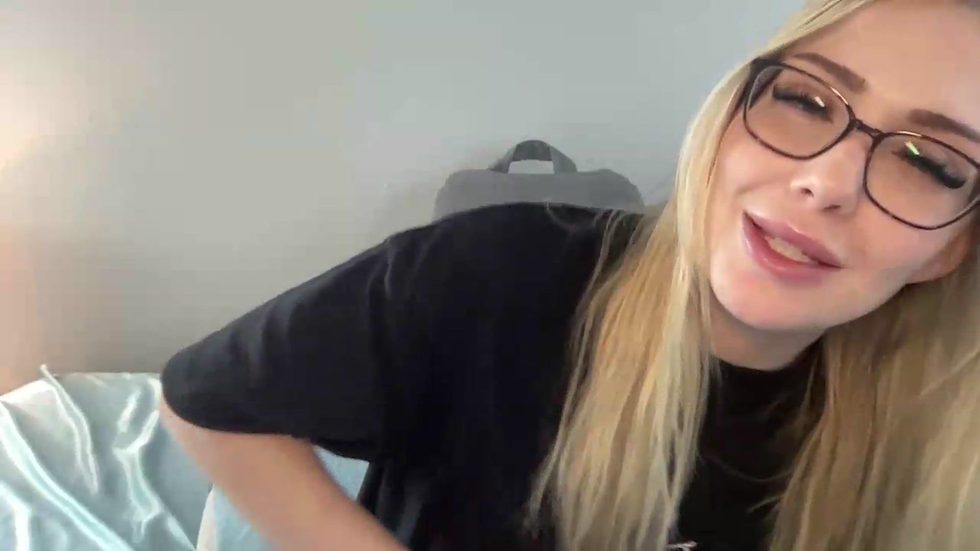 Gallery image thumbnail from AshleyMarina's myfreecams stream on, 06/19/2026, 14:26 image 8 of 20