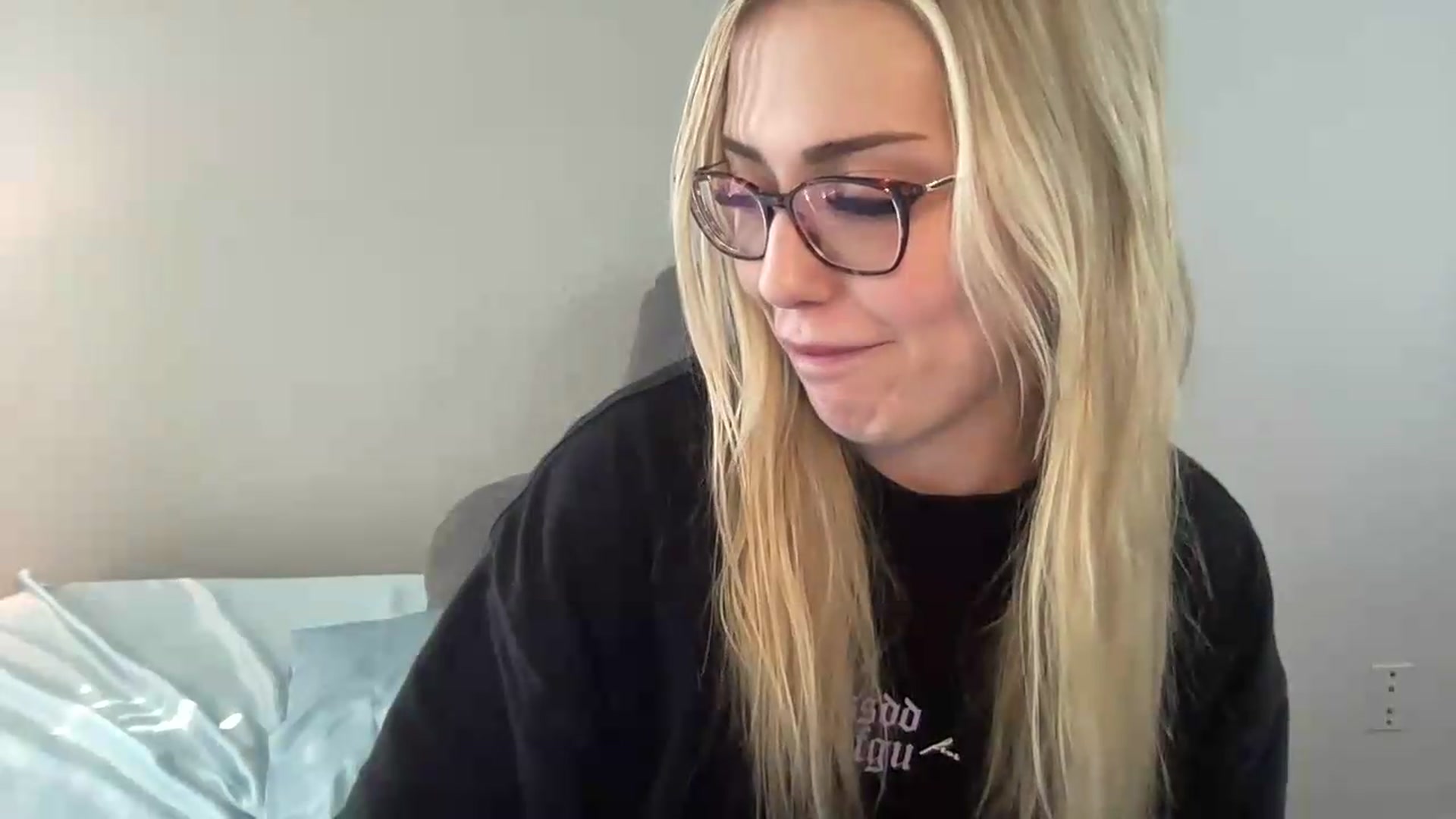 Gallery image thumbnail from AshleyMarina's myfreecams stream on, 06/19/2026, 15:24 image 6 of 20