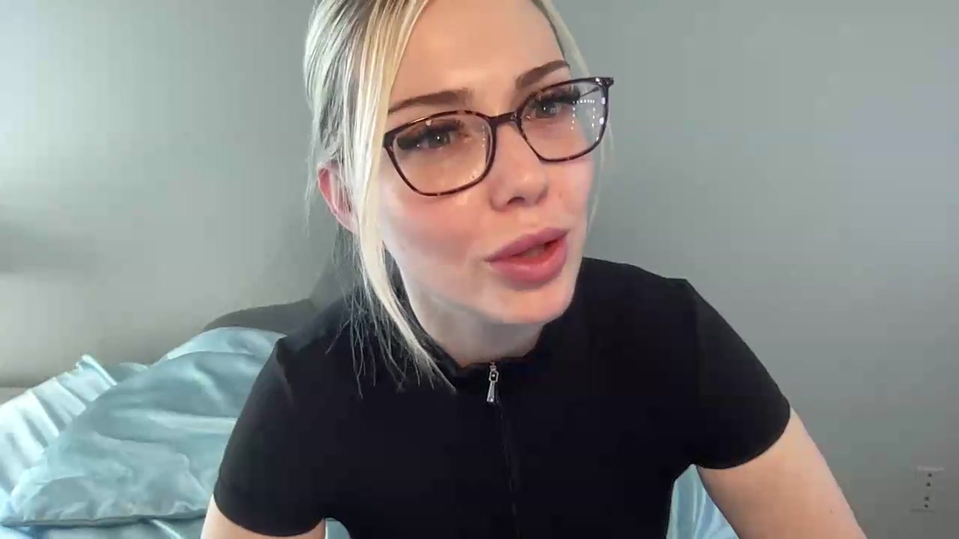 Gallery image thumbnail from AshleyMarina's myfreecams stream on, 06/20/2026, 15:04 image 5 of 20