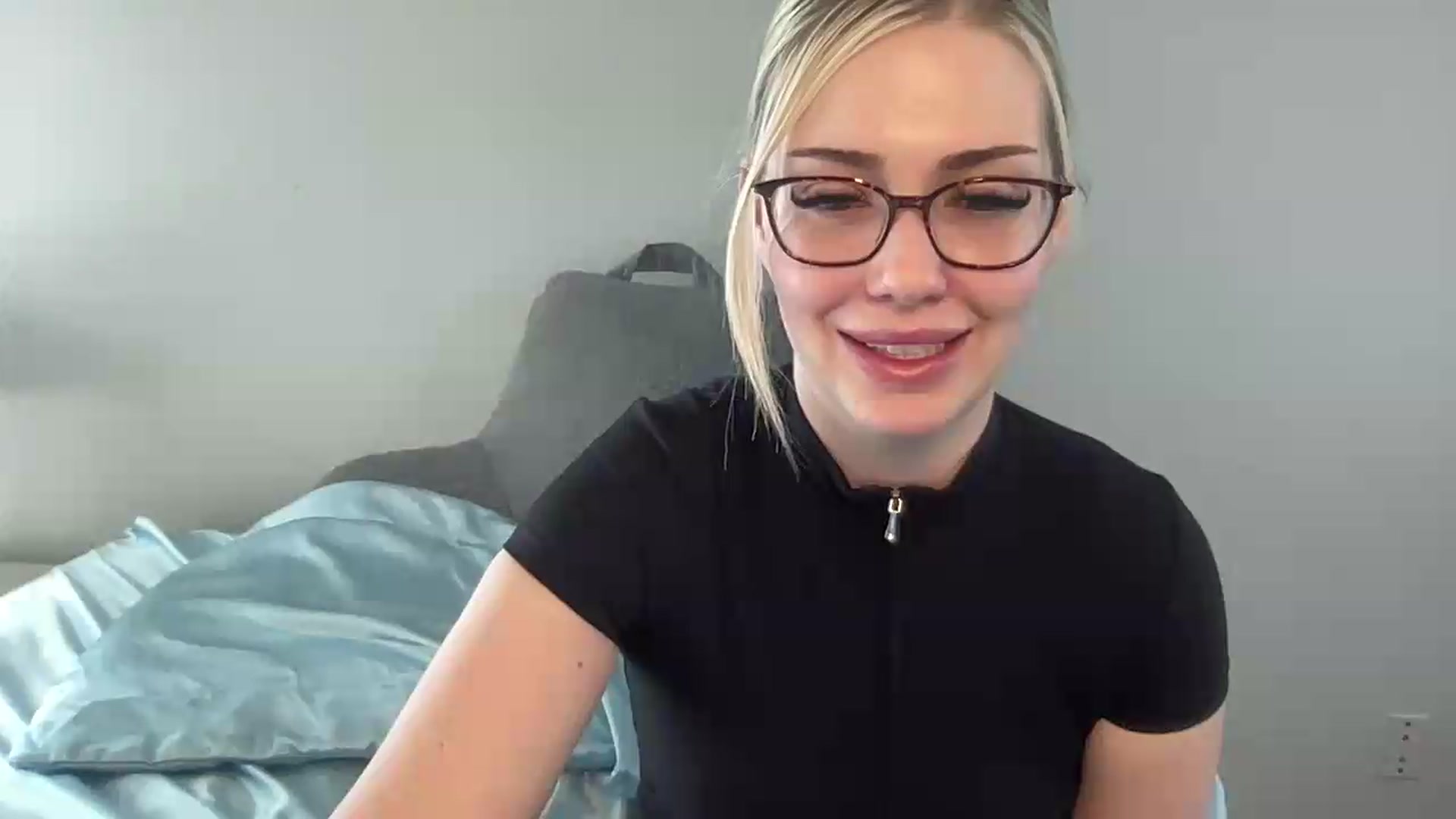 Gallery image thumbnail from AshleyMarina's myfreecams stream on, 06/20/2026, 15:04 image 11 of 20