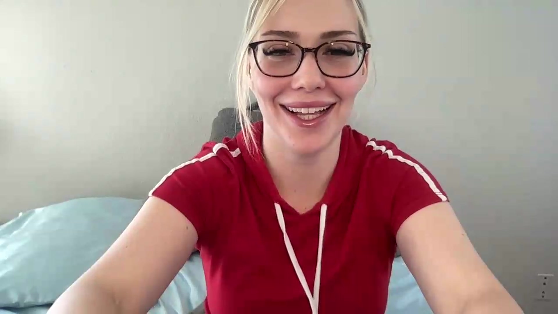 Gallery image thumbnail from AshleyMarina's myfreecams stream on, 06/20/2026, 17:03 image 6 of 20