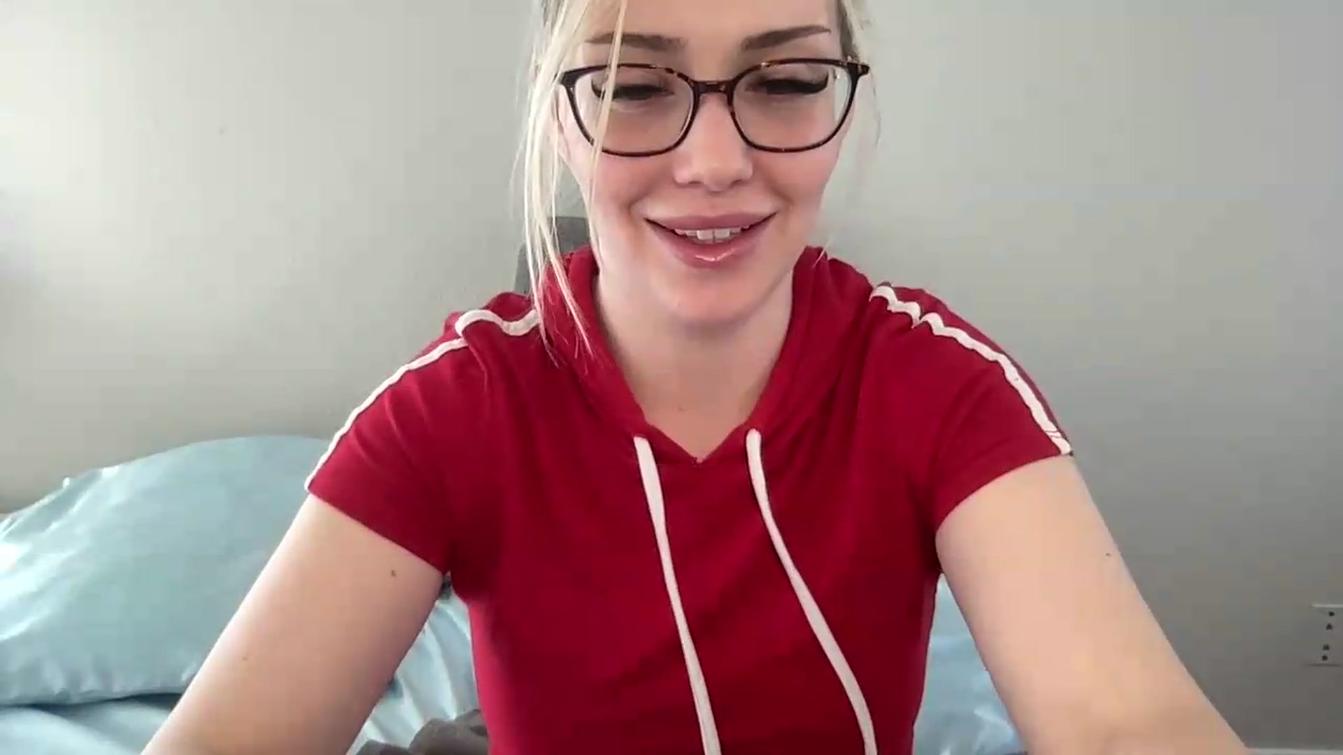 Gallery image thumbnail from AshleyMarina's myfreecams stream on, 06/20/2026, 17:03 image 2 of 20