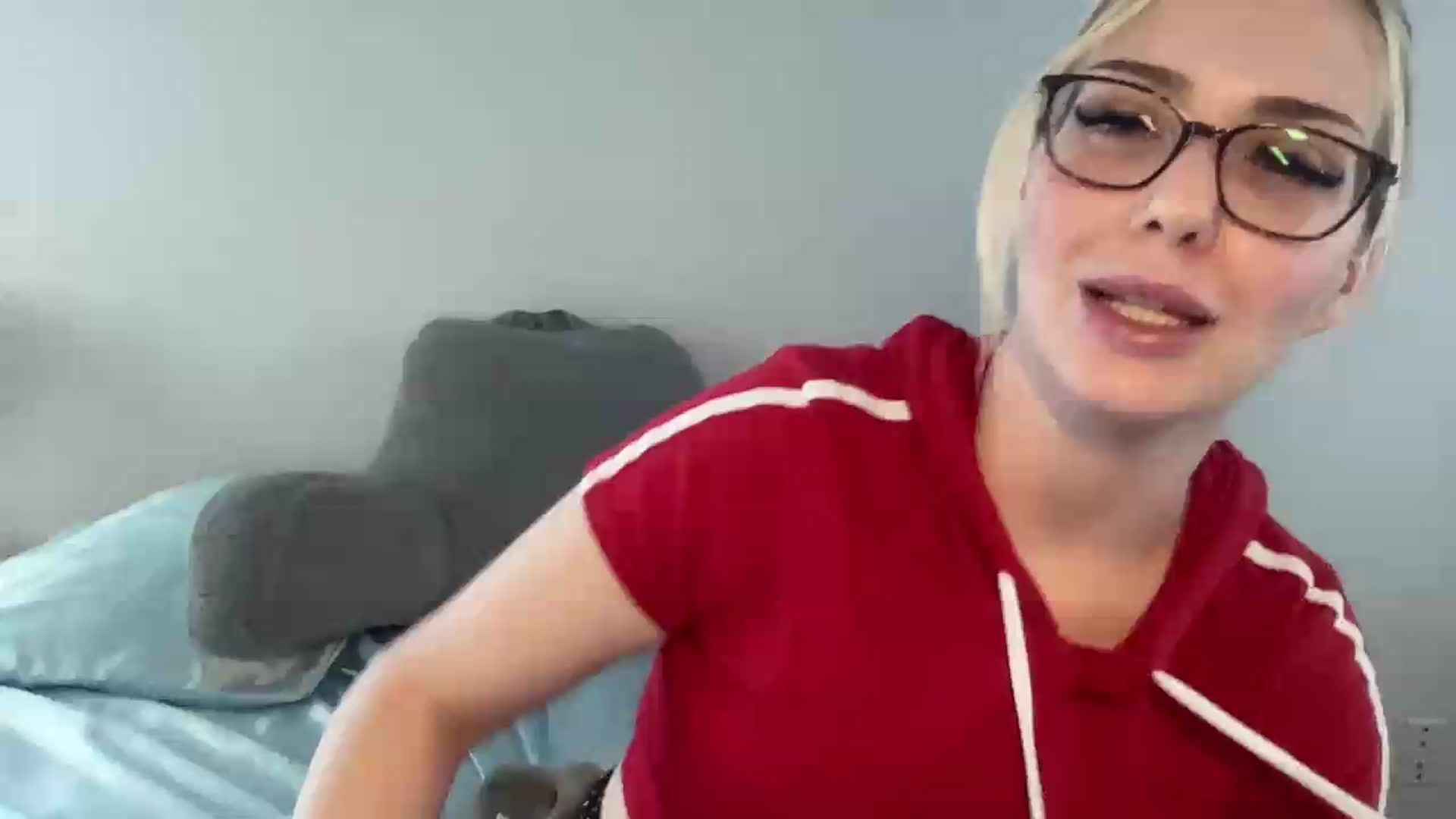 Gallery image thumbnail from AshleyMarina's myfreecams stream on, 06/20/2026, 19:17 image 4 of 20