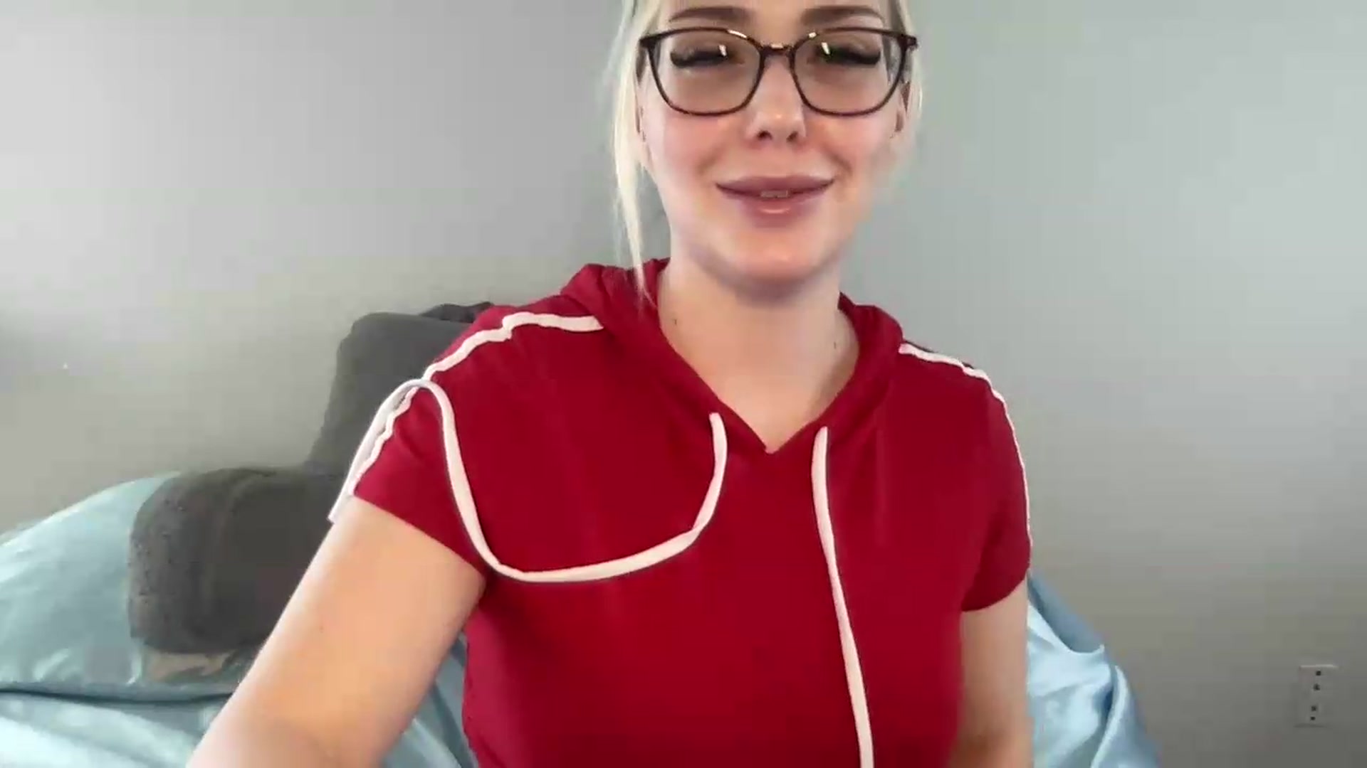 Gallery image thumbnail from AshleyMarina's myfreecams stream on, 06/20/2026, 19:17 image 12 of 20