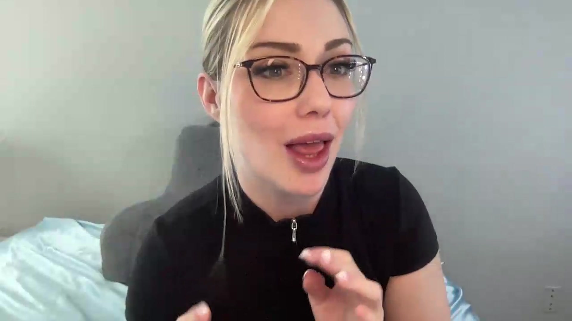 Gallery image thumbnail from AshleyMarina's myfreecams stream on, 06/23/2026, 16:19 image 6 of 20