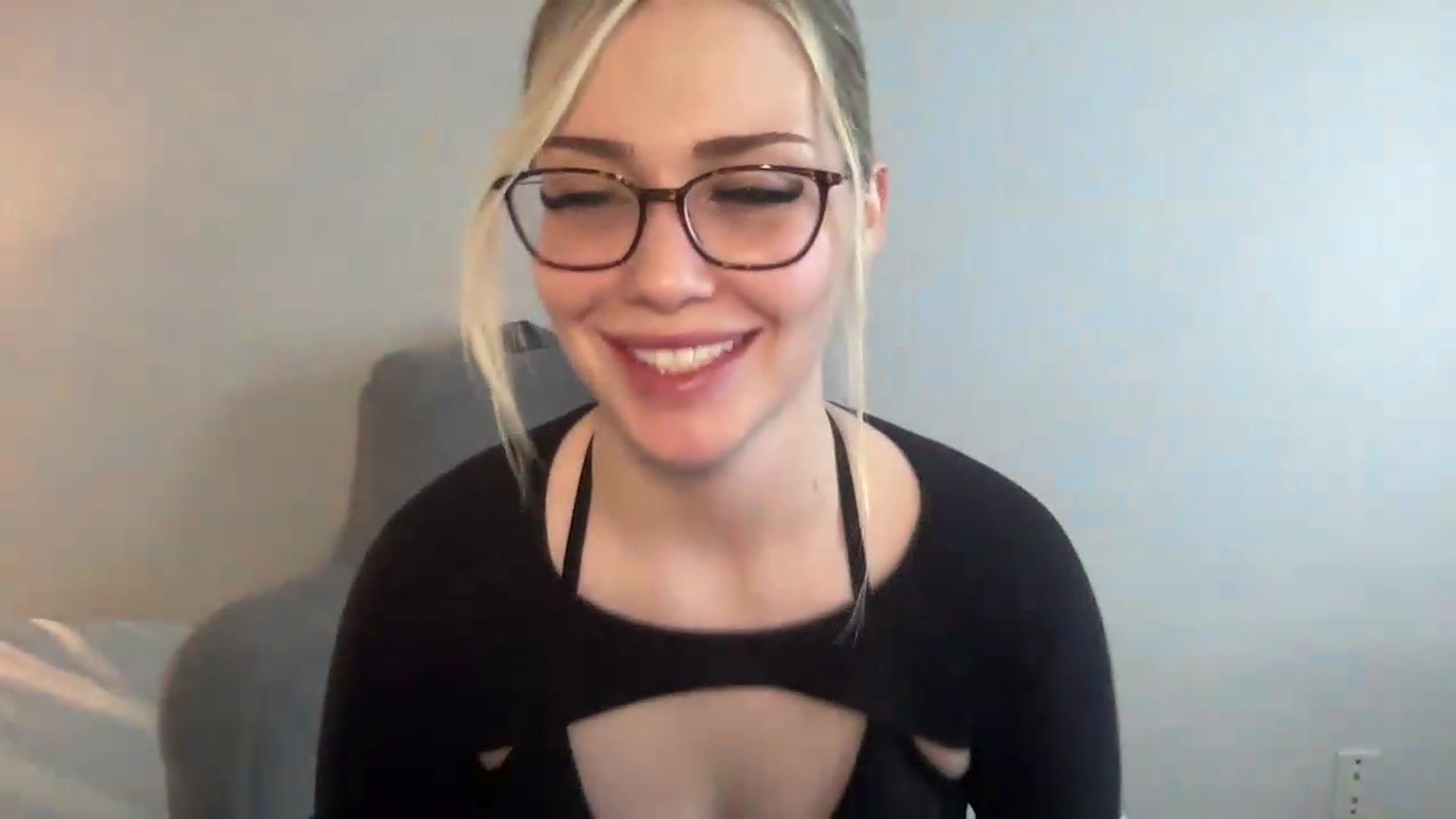 Gallery image thumbnail from AshleyMarina's myfreecams stream on, 06/24/2026, 15:34 image 12 of 20