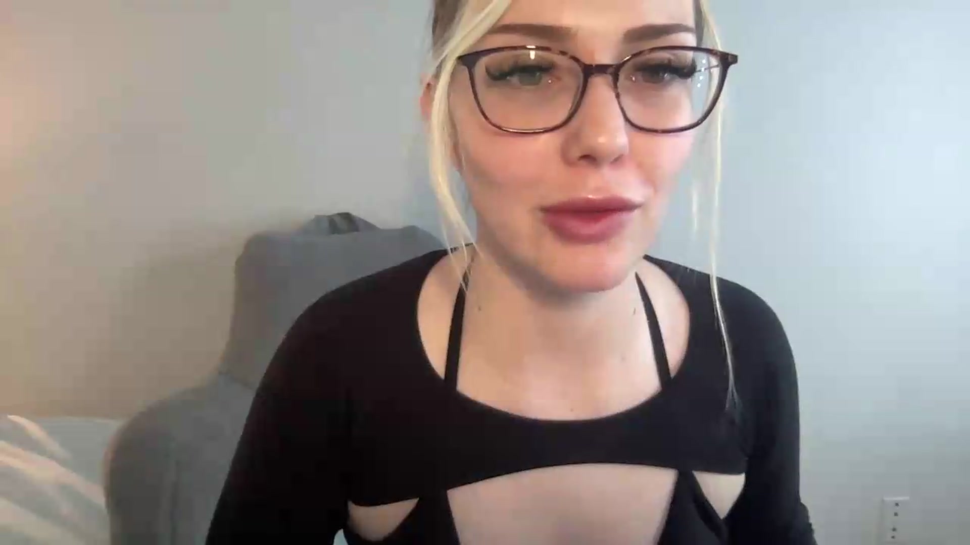 Gallery image thumbnail from AshleyMarina's myfreecams stream on, 06/24/2026, 15:34 image 2 of 20