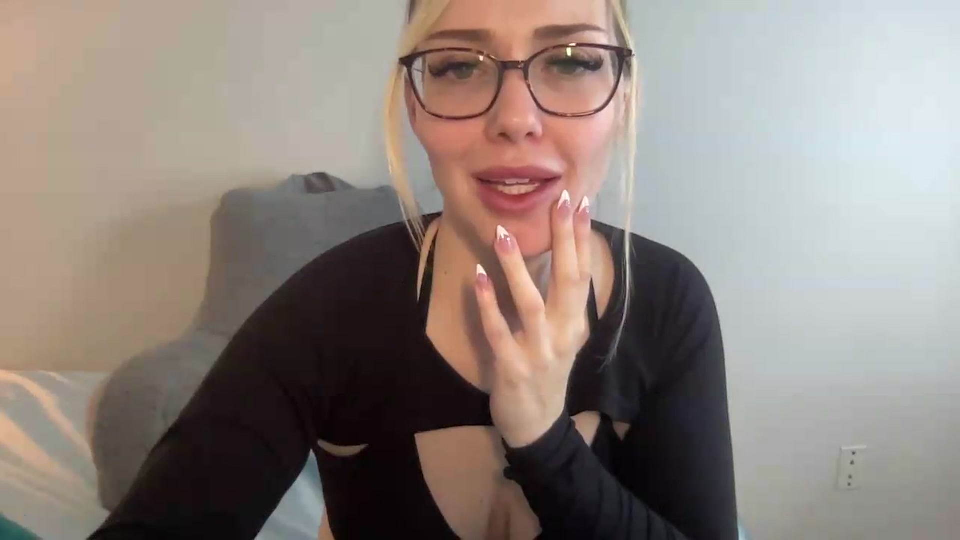 Gallery image thumbnail from AshleyMarina's myfreecams stream on, 06/24/2026, 15:34 image 20 of 20