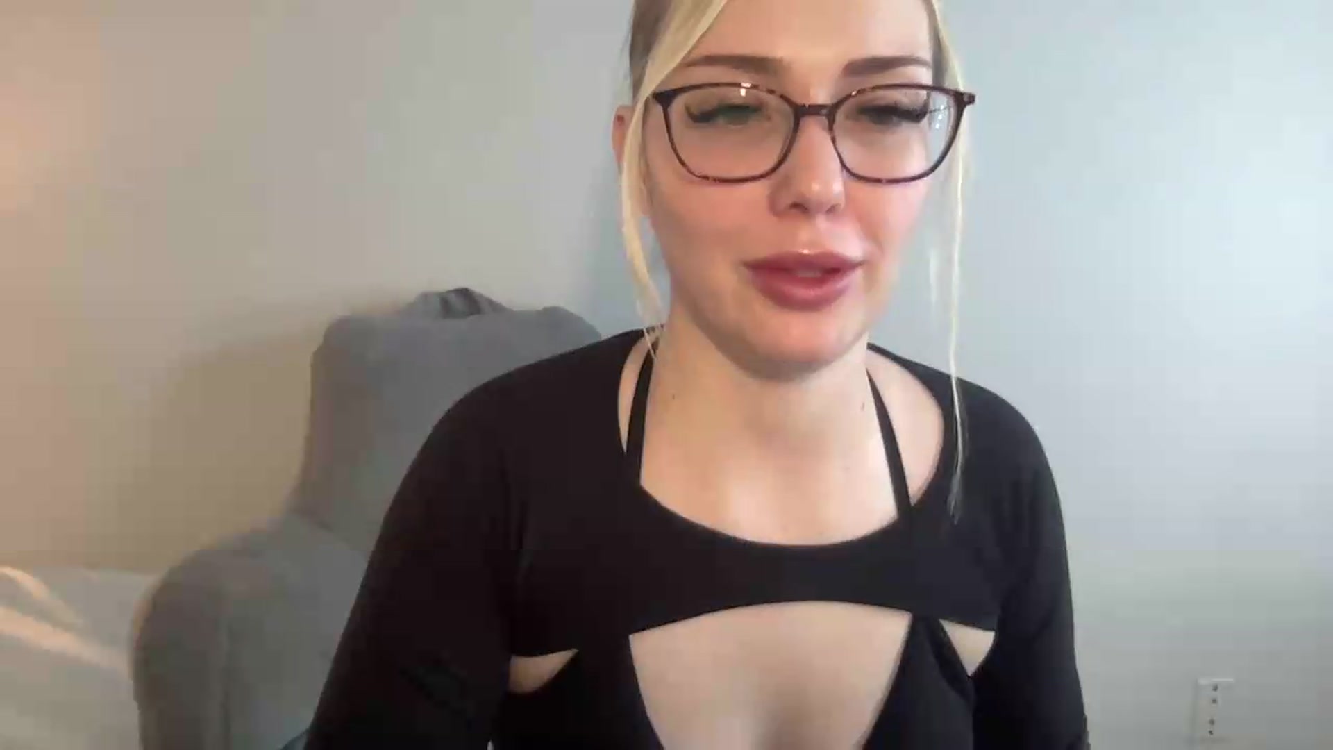 Gallery image thumbnail from AshleyMarina's myfreecams stream on, 06/24/2026, 15:34 image 7 of 20