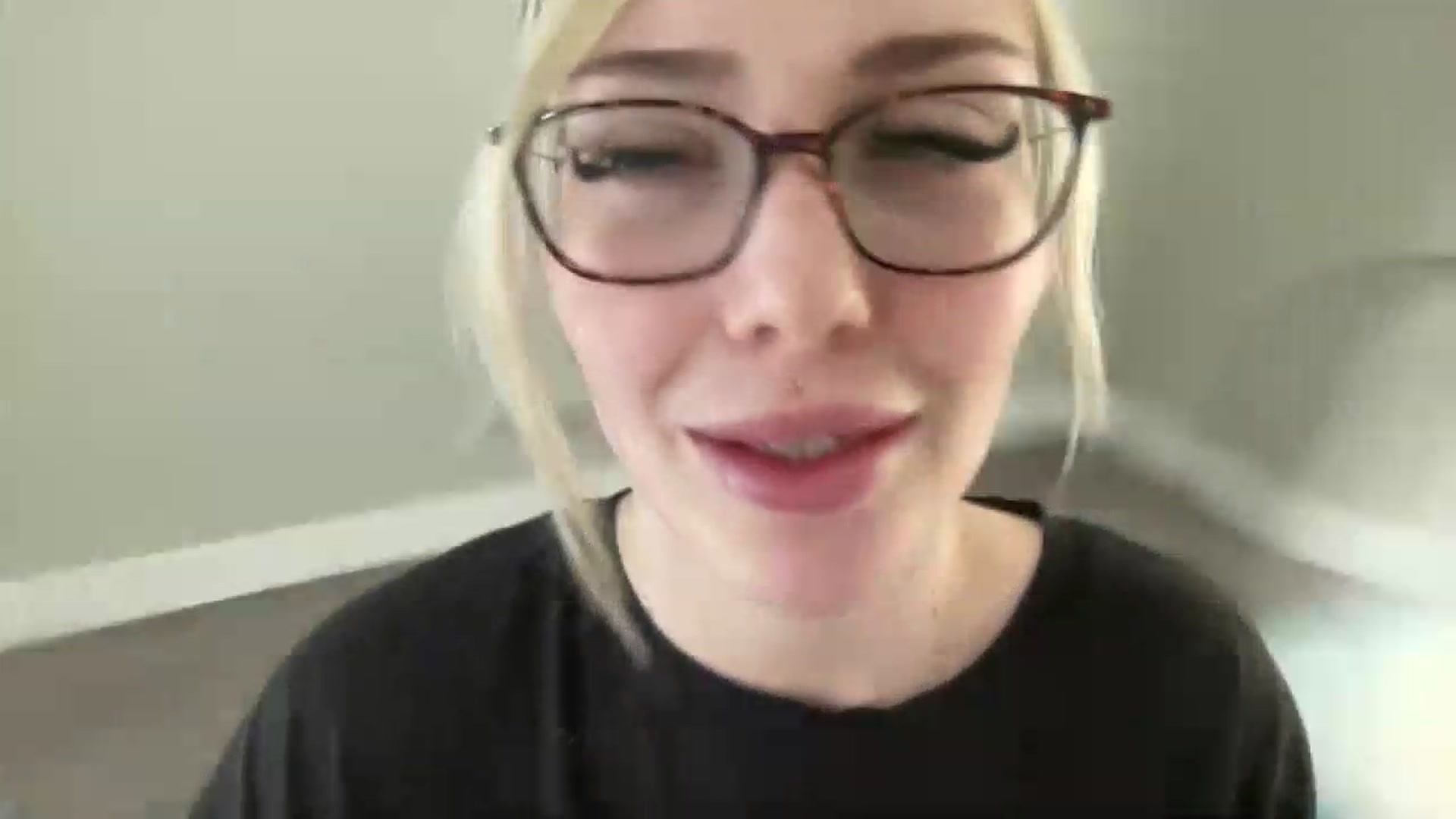 Gallery image thumbnail from AshleyMarina's myfreecams stream on, 06/25/2026, 17:05 image 13 of 20