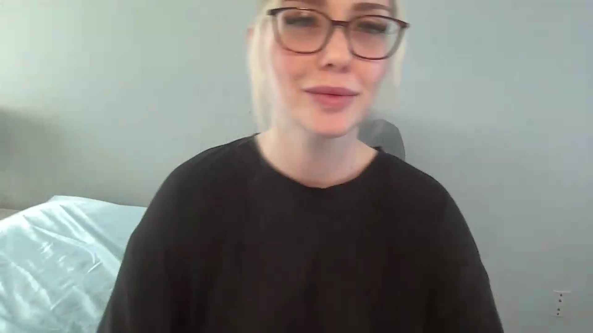 Gallery image thumbnail from AshleyMarina's myfreecams stream on, 06/25/2026, 17:05 image 4 of 20