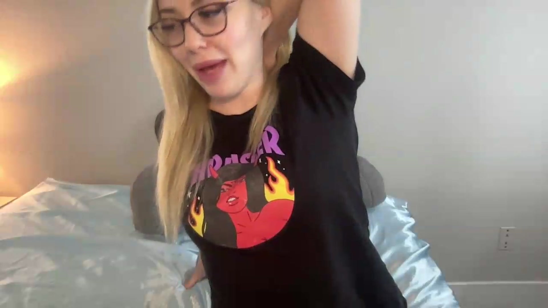 Gallery image thumbnail from AshleyMarina's myfreecams stream on, 06/26/2026, 13:11 image 17 of 20