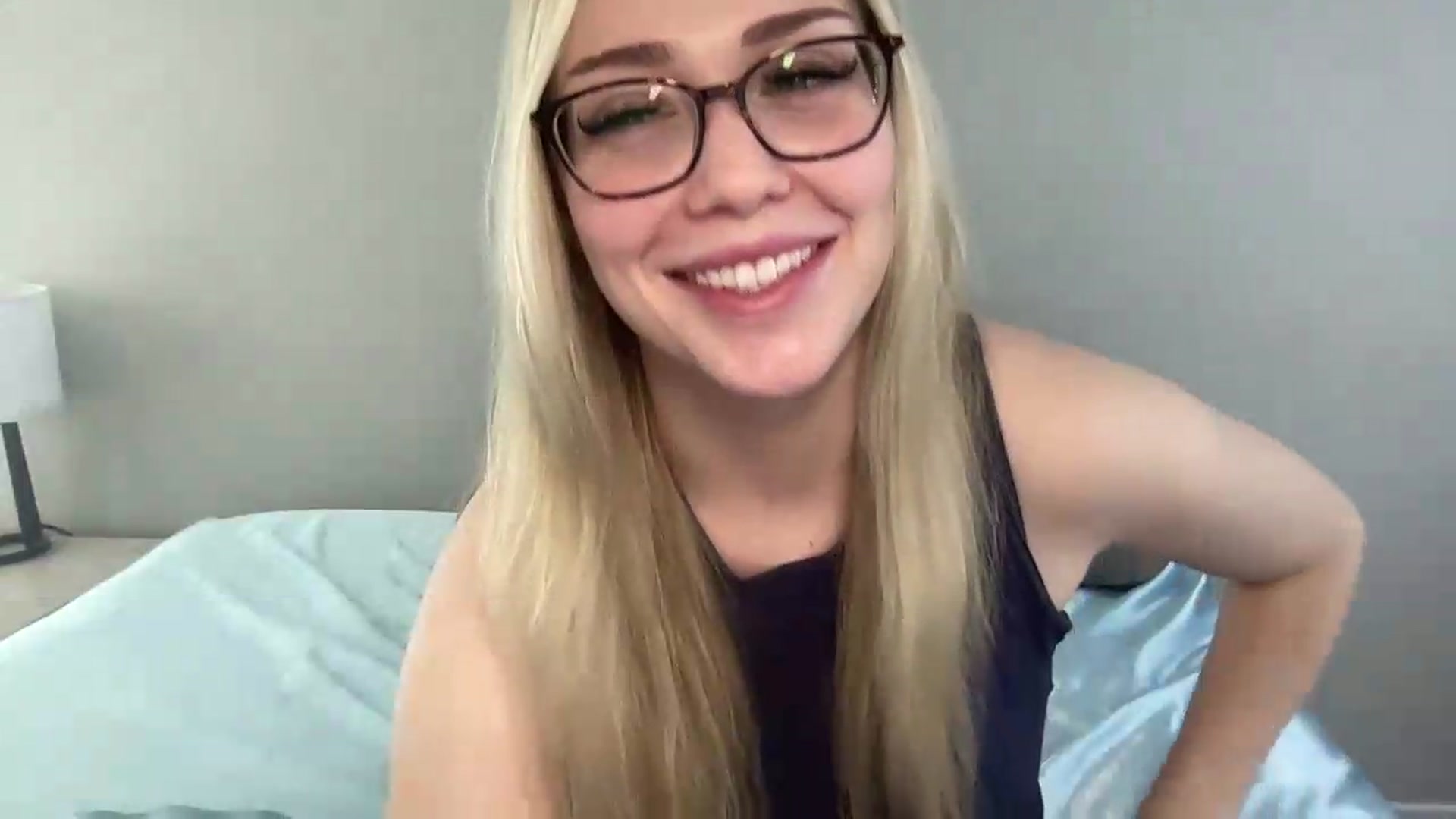 Gallery image thumbnail from AshleyMarina's myfreecams stream on, 07/04/2026, 16:35 image 10 of 20