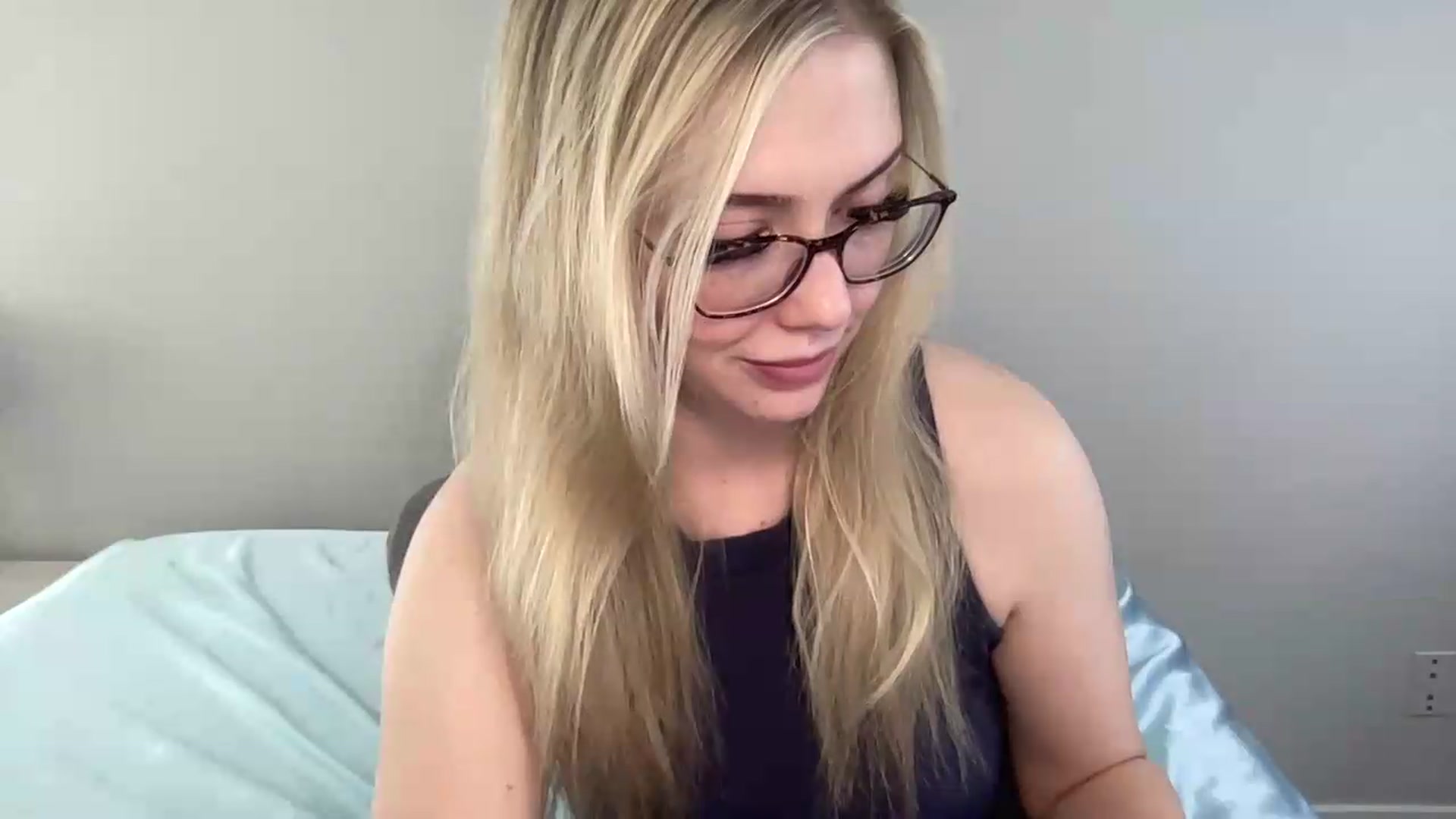 Gallery image thumbnail from AshleyMarina's myfreecams stream on, 07/04/2026, 16:35 image 20 of 20