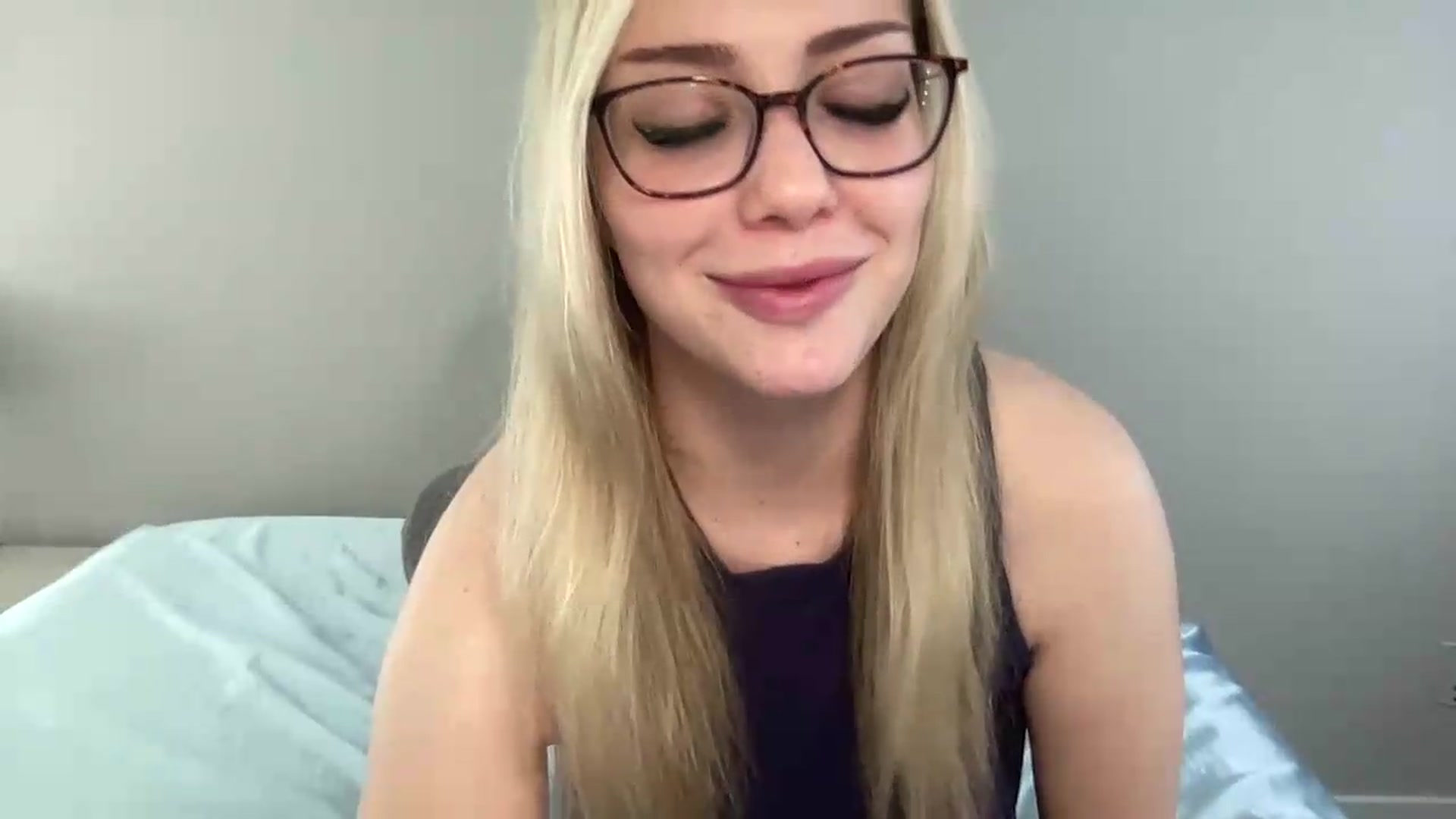 Gallery image thumbnail from AshleyMarina's myfreecams stream on, 07/04/2026, 16:35 image 7 of 20
