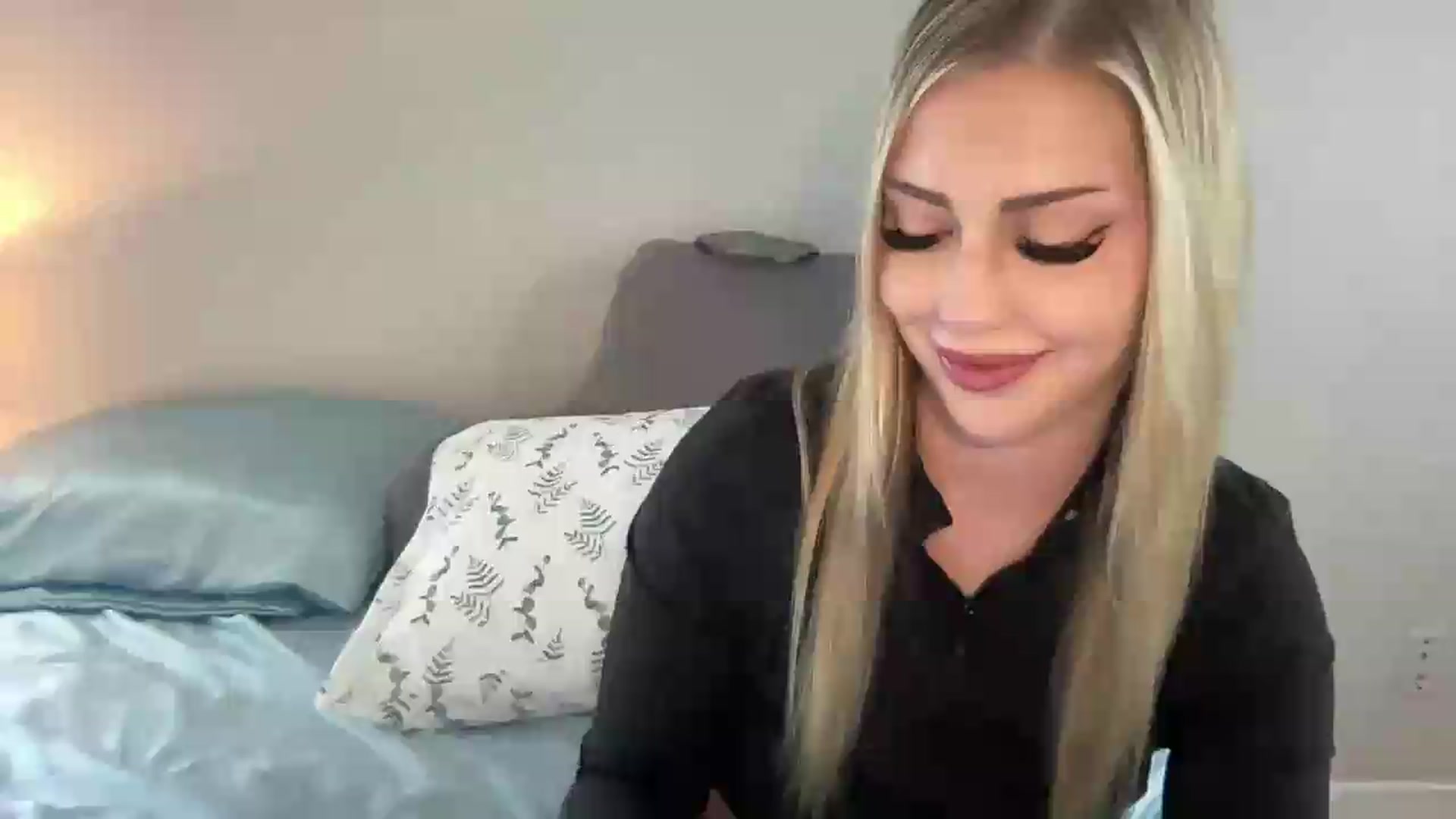 Gallery image thumbnail from AshleyMarina's myfreecams stream on, 07/12/2026, 01:36 image 3 of 20