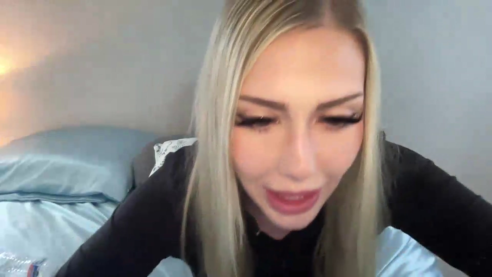 Gallery image thumbnail from AshleyMarina's myfreecams stream on, 07/12/2026, 01:36 image 10 of 20