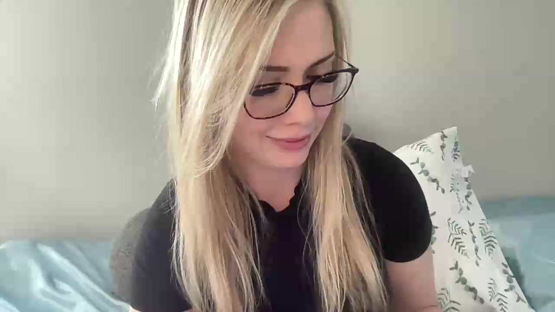 Gallery image thumbnail from AshleyMarina's myfreecams stream on, 07/16/2026, 15:54 image 1 of 20
