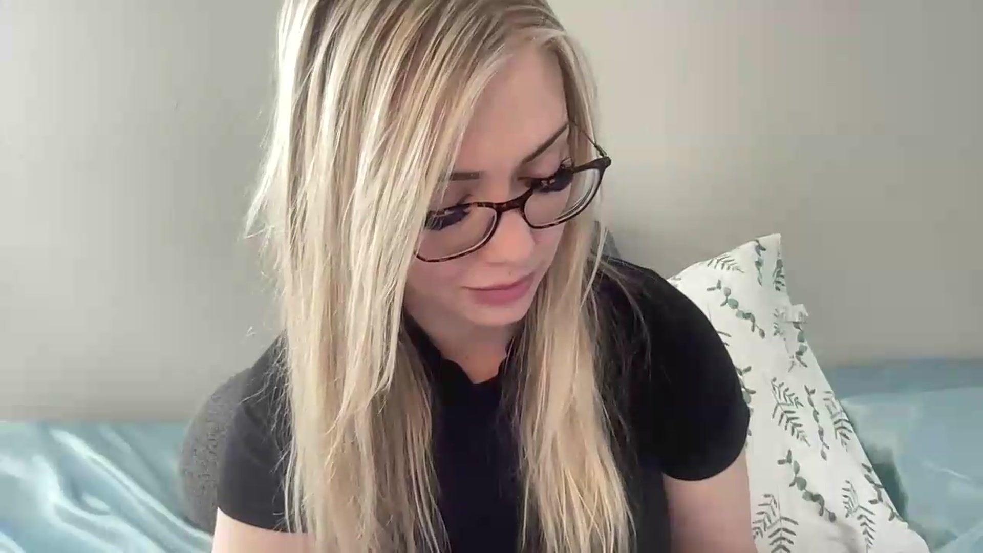 Gallery image thumbnail from AshleyMarina's myfreecams stream on, 07/16/2026, 15:54 image 9 of 20