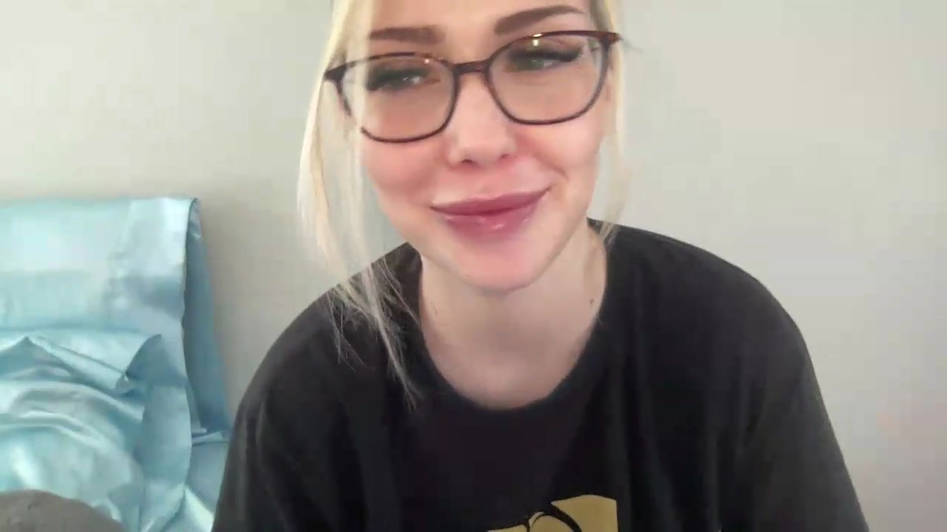 Gallery image thumbnail from AshleyMarina's myfreecams stream on, 07/28/2026, 15:25 image 10 of 20