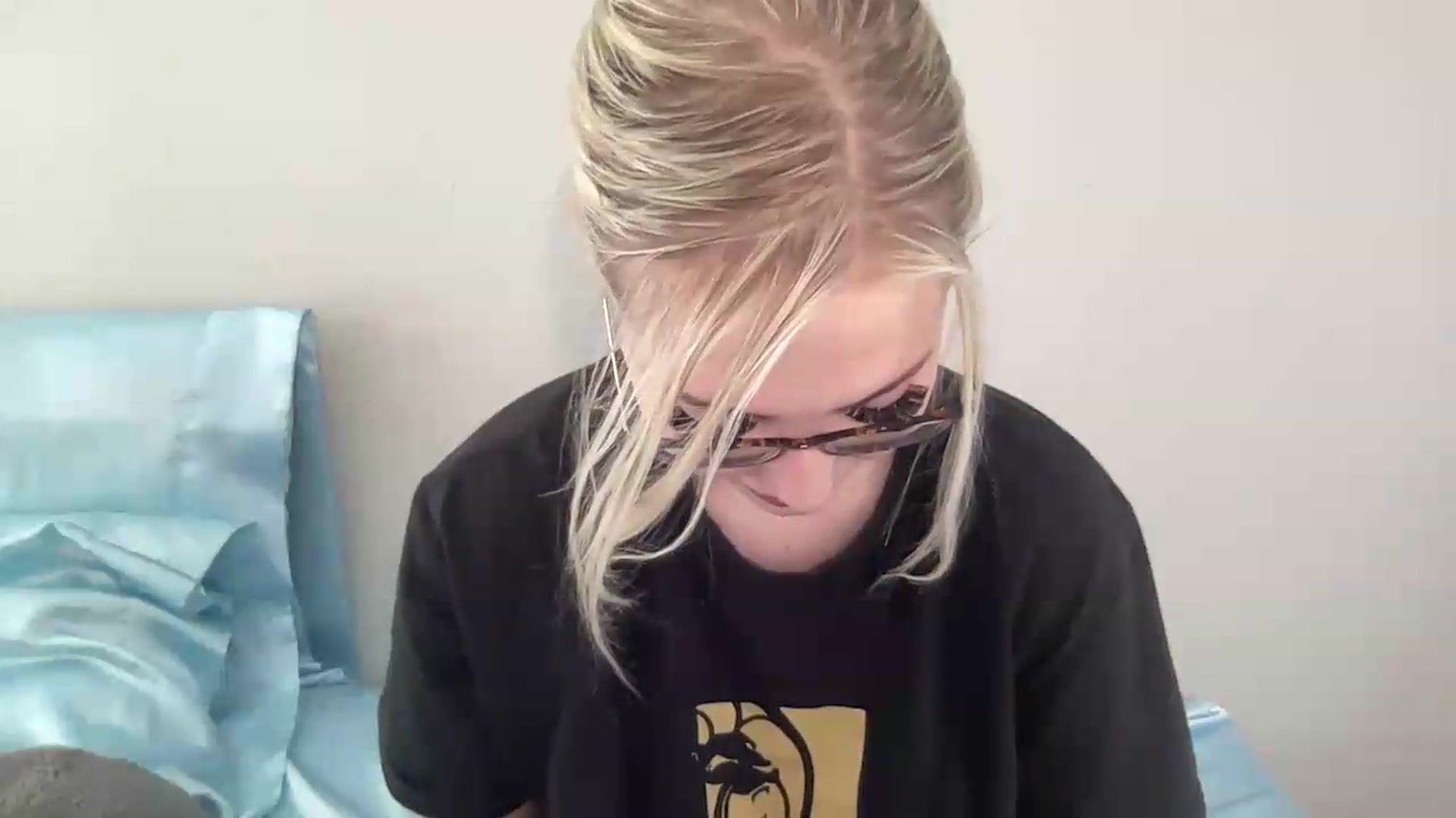 Gallery image thumbnail from AshleyMarina's myfreecams stream on, 07/28/2026, 15:25 image 16 of 20