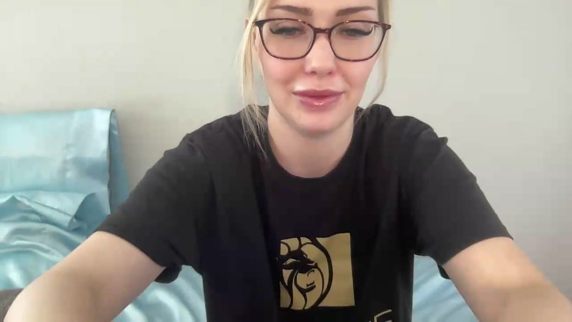 Gallery image thumbnail from AshleyMarina's myfreecams stream on, 07/28/2026, 15:25 image 11 of 20