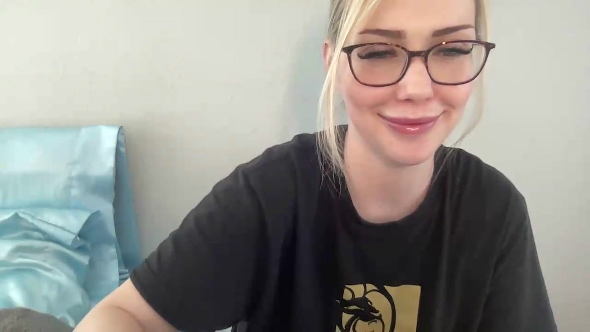 Gallery image thumbnail from AshleyMarina's myfreecams stream on, 07/28/2026, 15:25 image 12 of 20