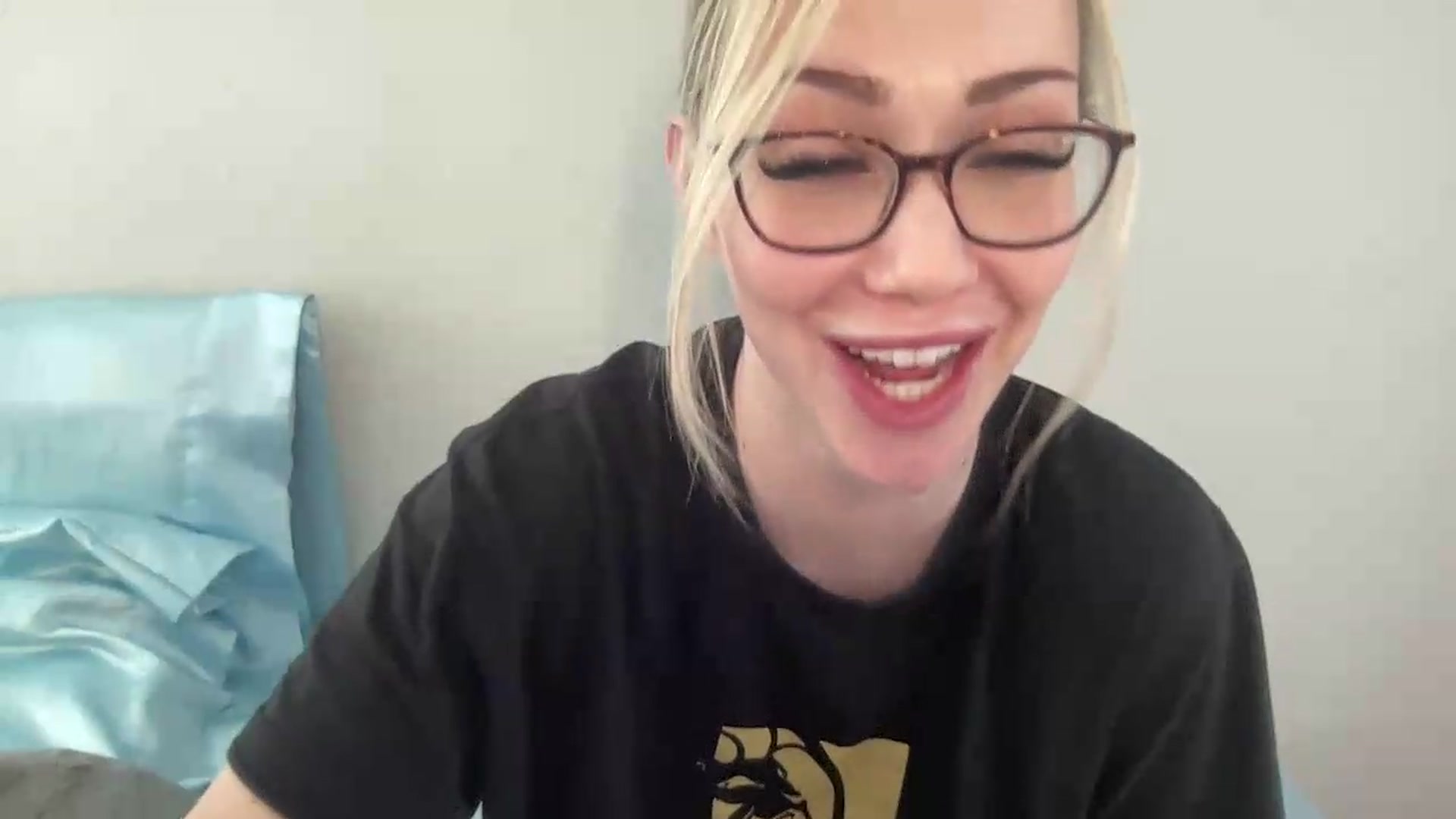 Gallery image thumbnail from AshleyMarina's myfreecams stream on, 07/28/2026, 15:25 image 20 of 20