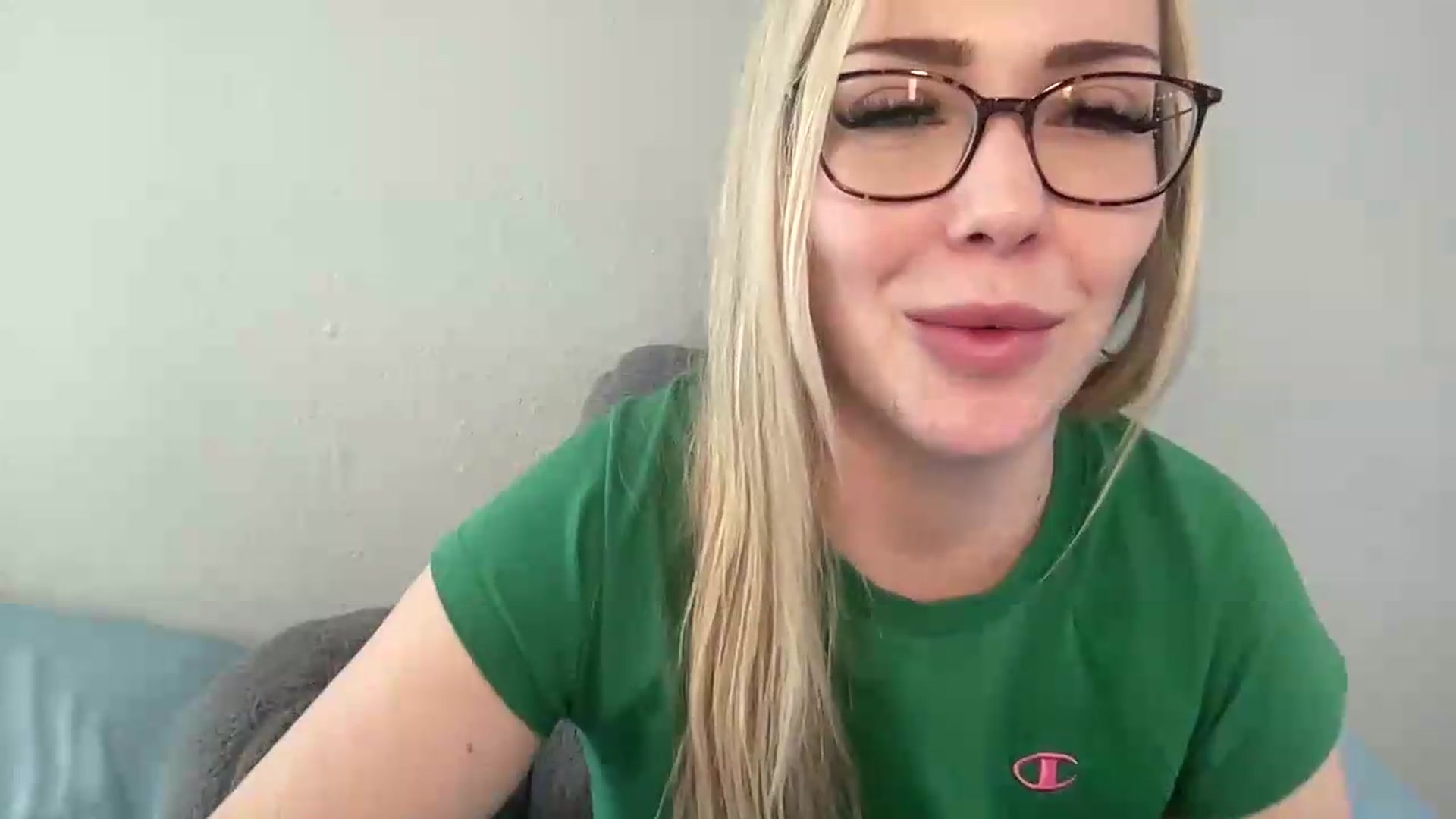 Gallery image thumbnail from AshleyMarina's myfreecams stream on, 07/29/2026, 17:03 image 15 of 20