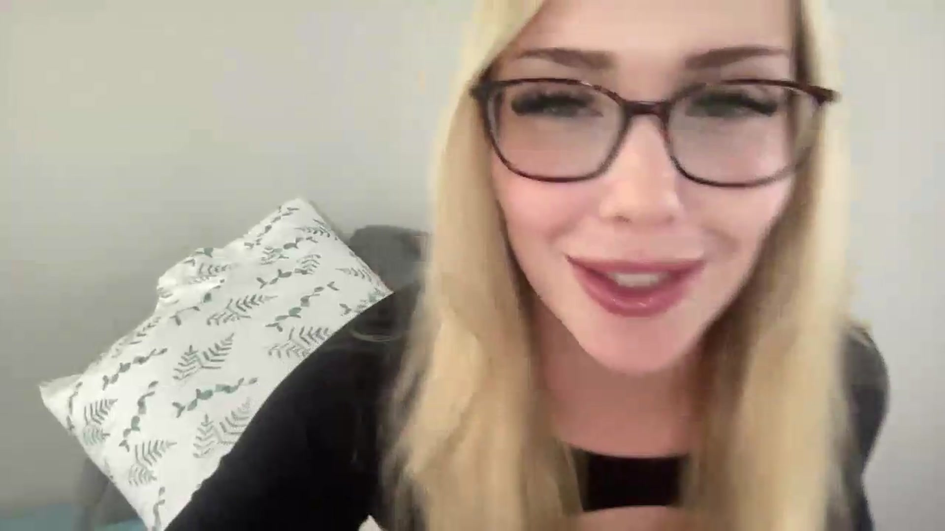 Gallery image thumbnail from AshleyMarina's myfreecams stream on, 08/11/2026, 17:55 image 14 of 20