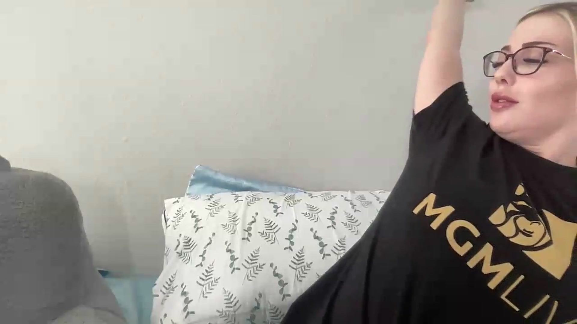Gallery image thumbnail from AshleyMarina's myfreecams stream on, 08/17/2026, 17:56 image 2 of 20