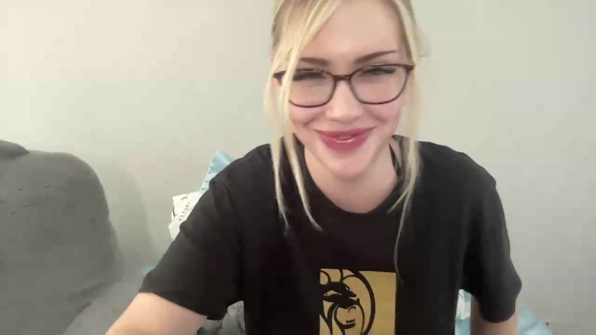 Gallery image thumbnail from AshleyMarina's myfreecams stream on, 08/17/2026, 17:56 image 12 of 20