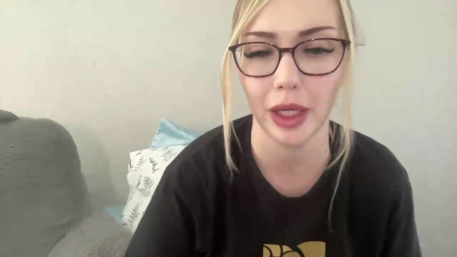 Gallery image thumbnail from AshleyMarina's myfreecams stream on, 08/17/2026, 17:56 image 14 of 20