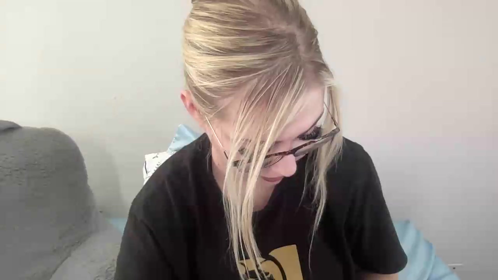 Gallery image thumbnail from AshleyMarina's myfreecams stream on, 08/17/2026, 17:56 image 17 of 20