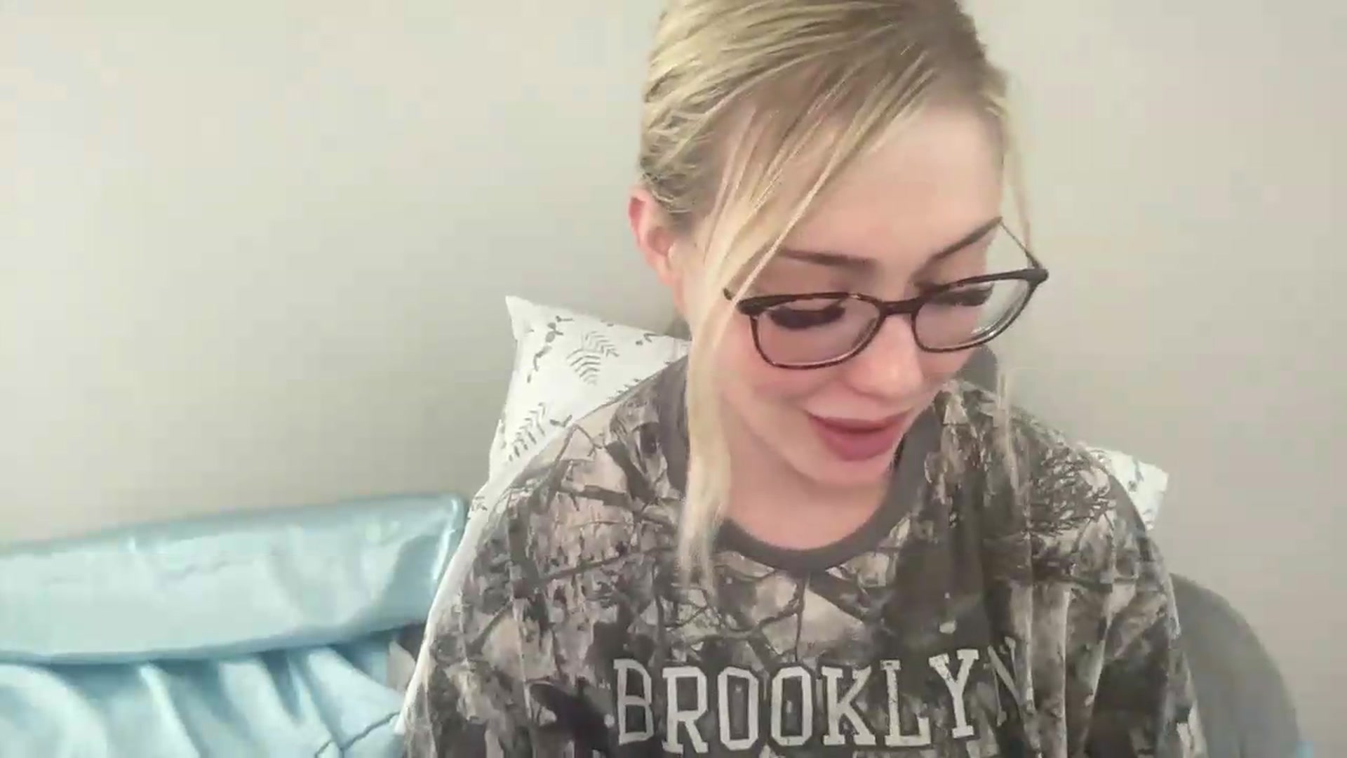 Gallery image thumbnail from AshleyMarina's myfreecams stream on, 08/18/2026, 16:55 image 20 of 20