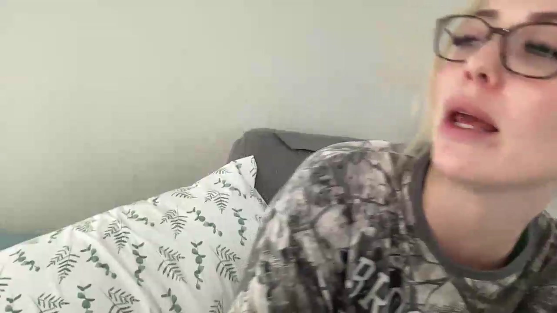 Gallery image thumbnail from AshleyMarina's myfreecams stream on, 08/18/2026, 19:03 image 2 of 20