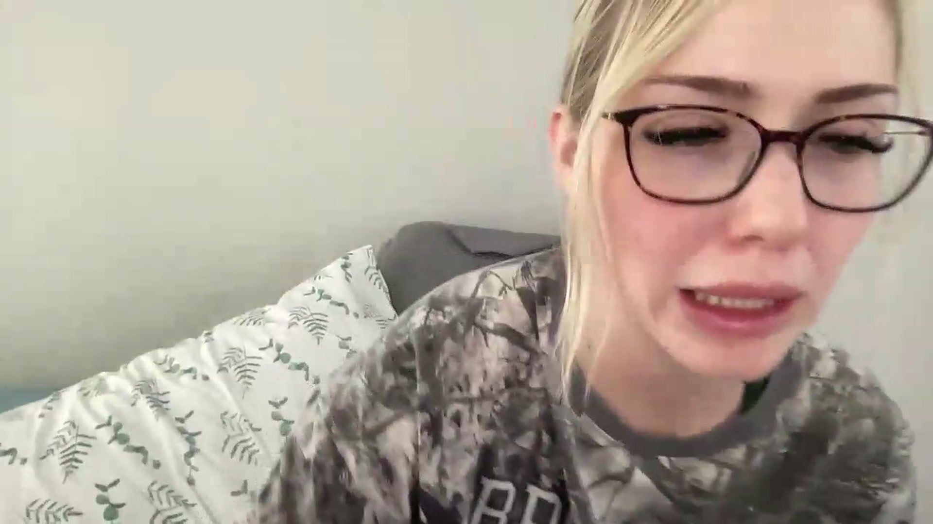 Gallery image thumbnail from AshleyMarina's myfreecams stream on, 08/18/2026, 19:03 image 10 of 20