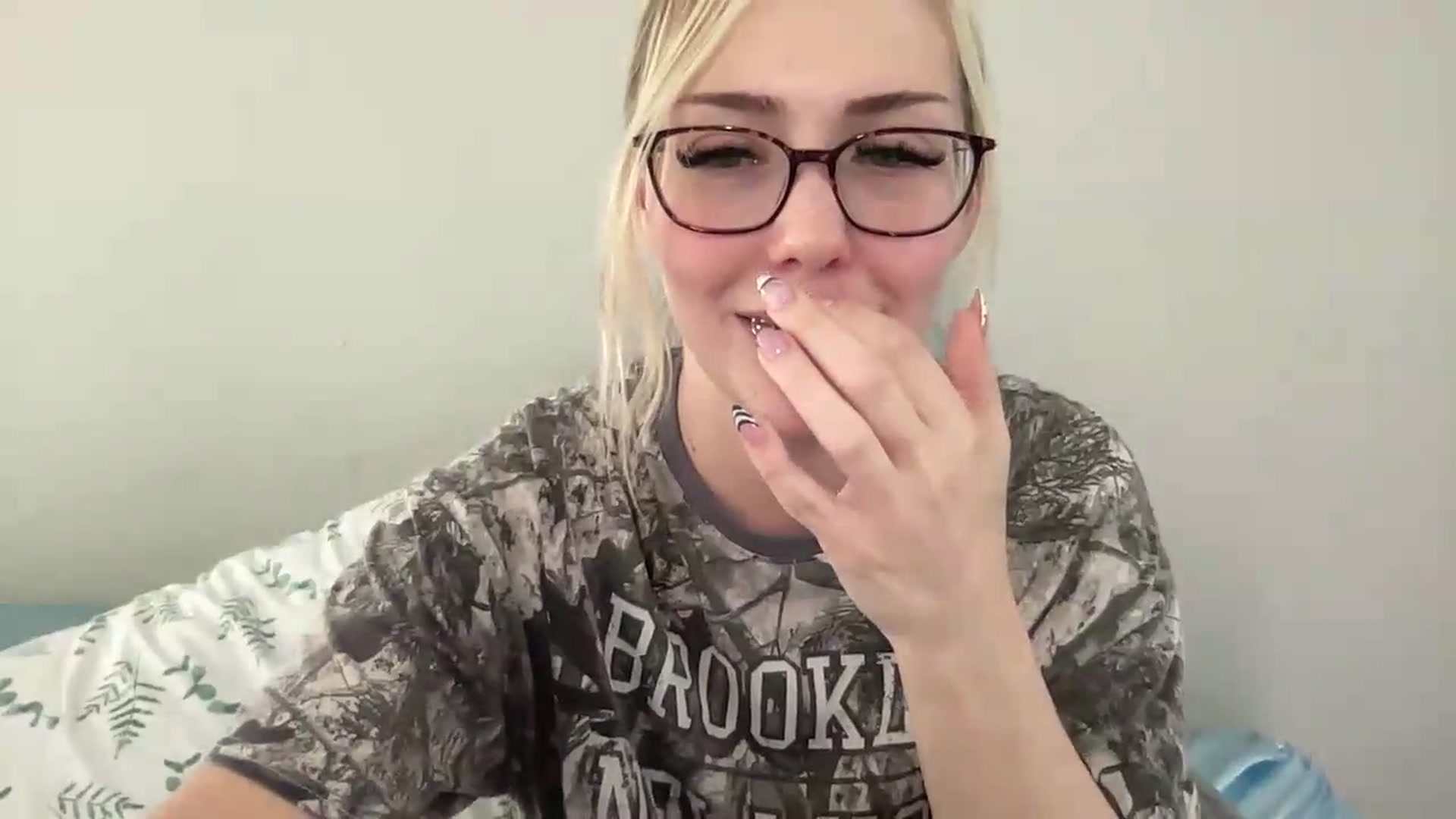 Gallery image thumbnail from AshleyMarina's myfreecams stream on, 08/18/2026, 19:03 image 9 of 20