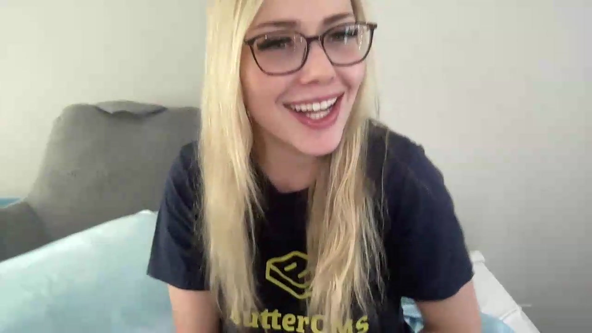 Gallery image thumbnail from AshleyMarina's myfreecams stream on, 08/22/2026, 14:57 image 18 of 20