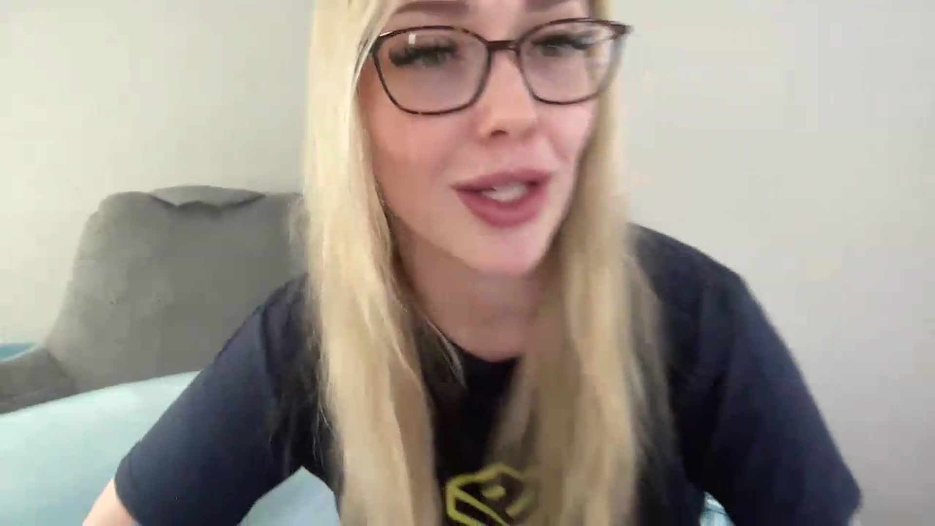 Gallery image thumbnail from AshleyMarina's myfreecams stream on, 08/22/2026, 14:57 image 14 of 20