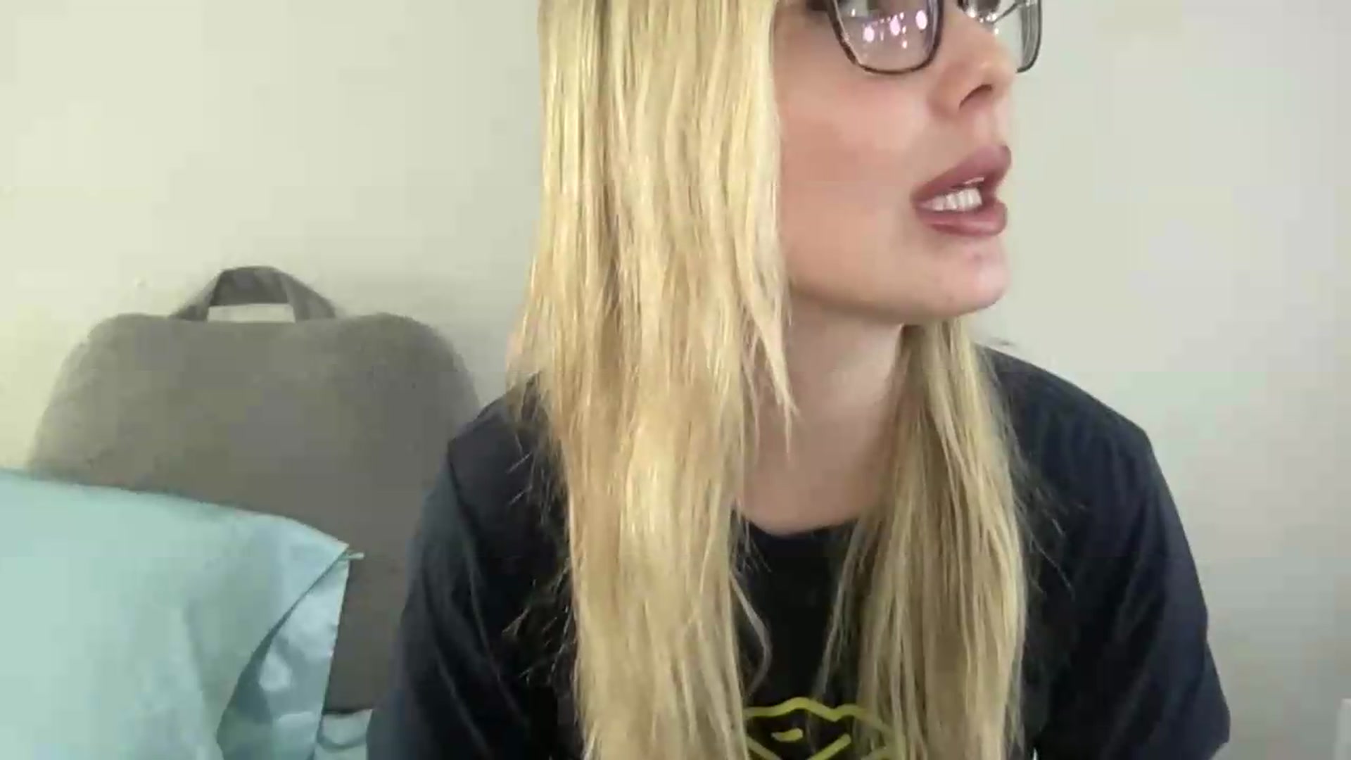 Gallery image thumbnail from AshleyMarina's myfreecams stream on, 08/22/2026, 14:57 image 6 of 20
