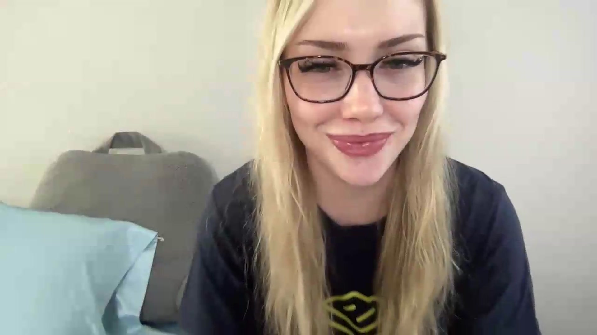 Gallery image thumbnail from AshleyMarina's myfreecams stream on, 08/22/2026, 14:57 image 2 of 20