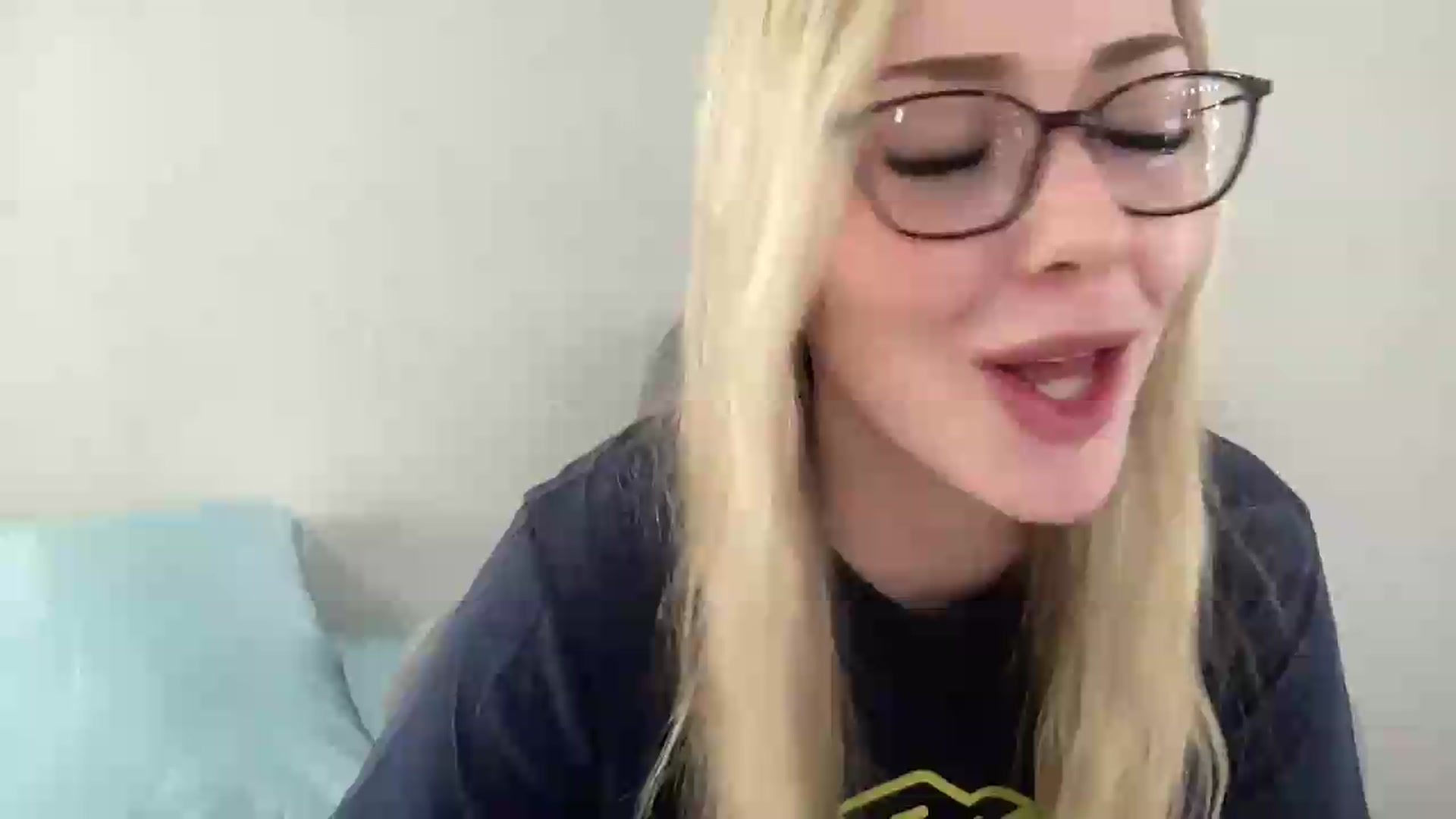 Gallery image thumbnail from AshleyMarina's myfreecams stream on, 08/22/2026, 16:25 image 19 of 20