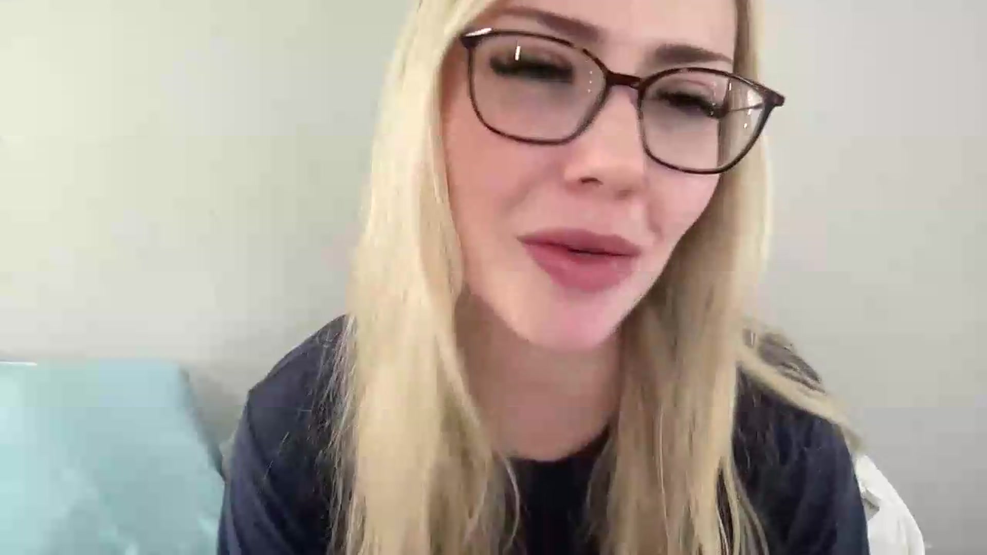 Gallery image thumbnail from AshleyMarina's myfreecams stream on, 08/22/2026, 16:25 image 9 of 20