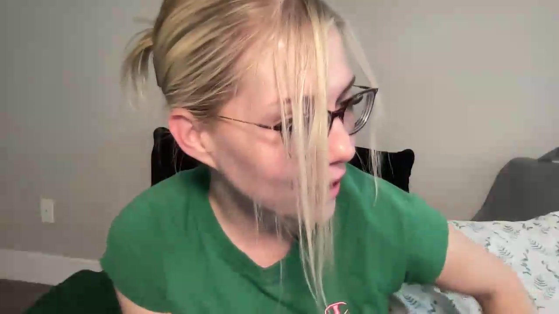 Gallery image thumbnail from AshleyMarina's myfreecams stream on, 08/25/2026, 17:21 image 12 of 20