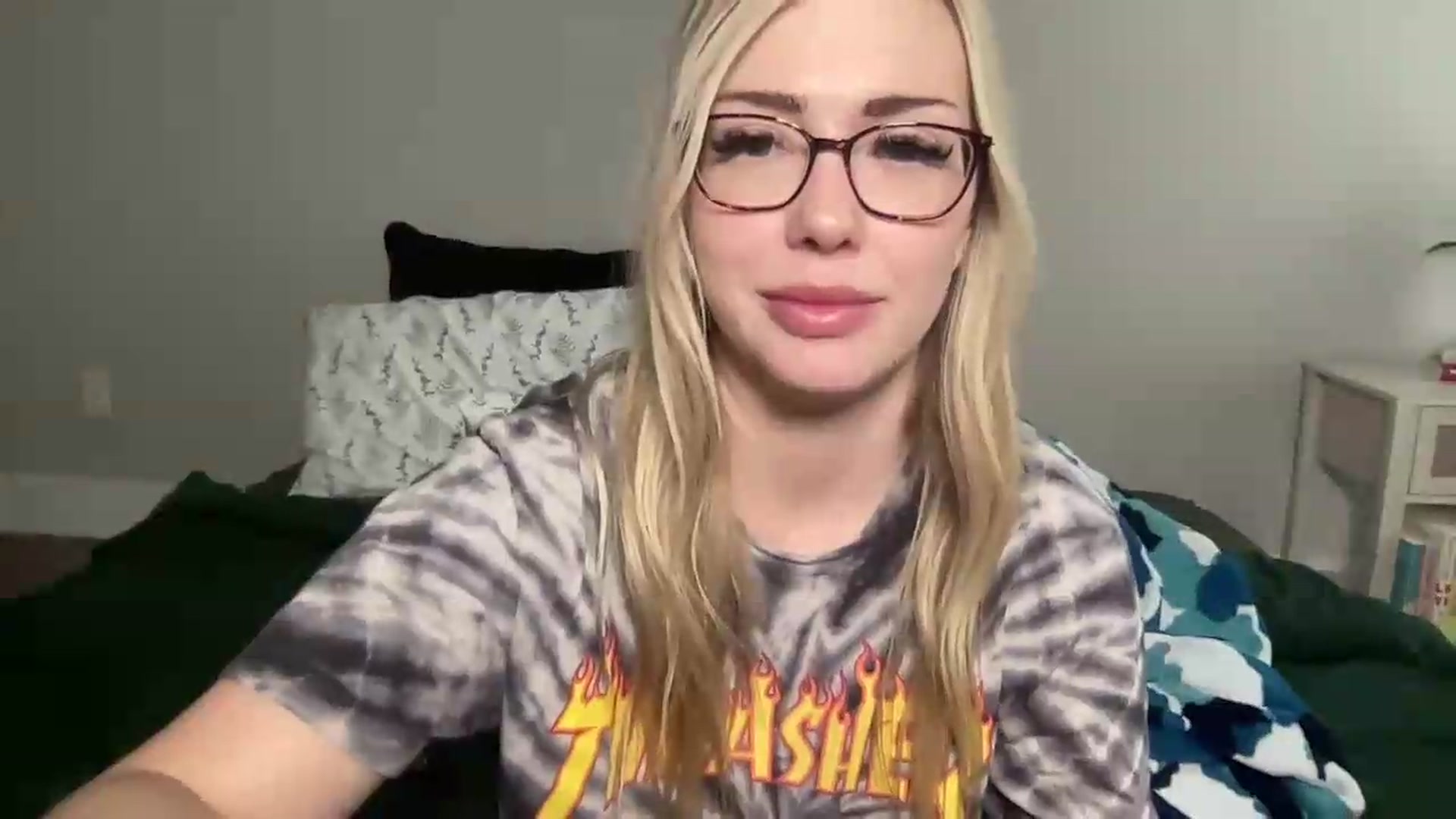 Gallery image thumbnail from AshleyMarina's myfreecams stream on, 08/28/2026, 17:18 image 5 of 20